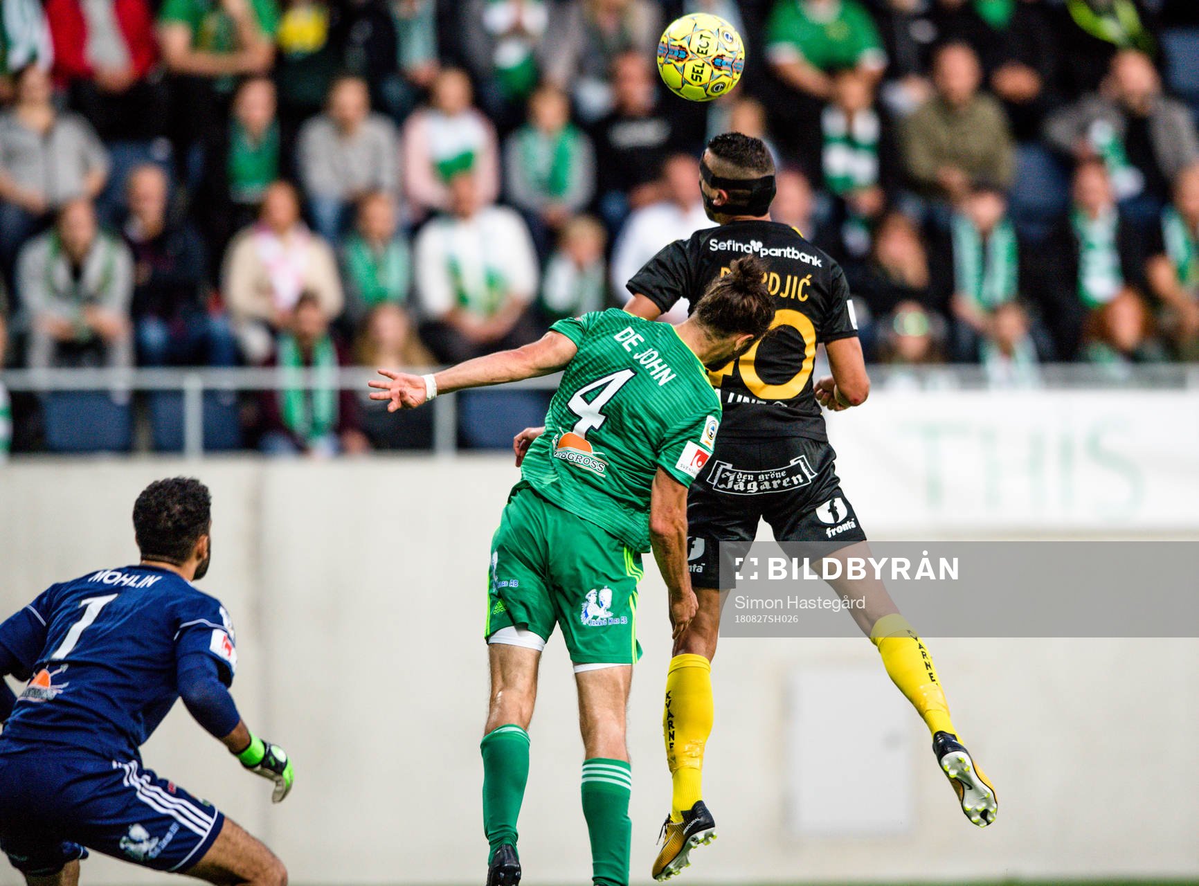 Hammarbys Nikola Djurdjic oroar framför Dalkurds målvakt