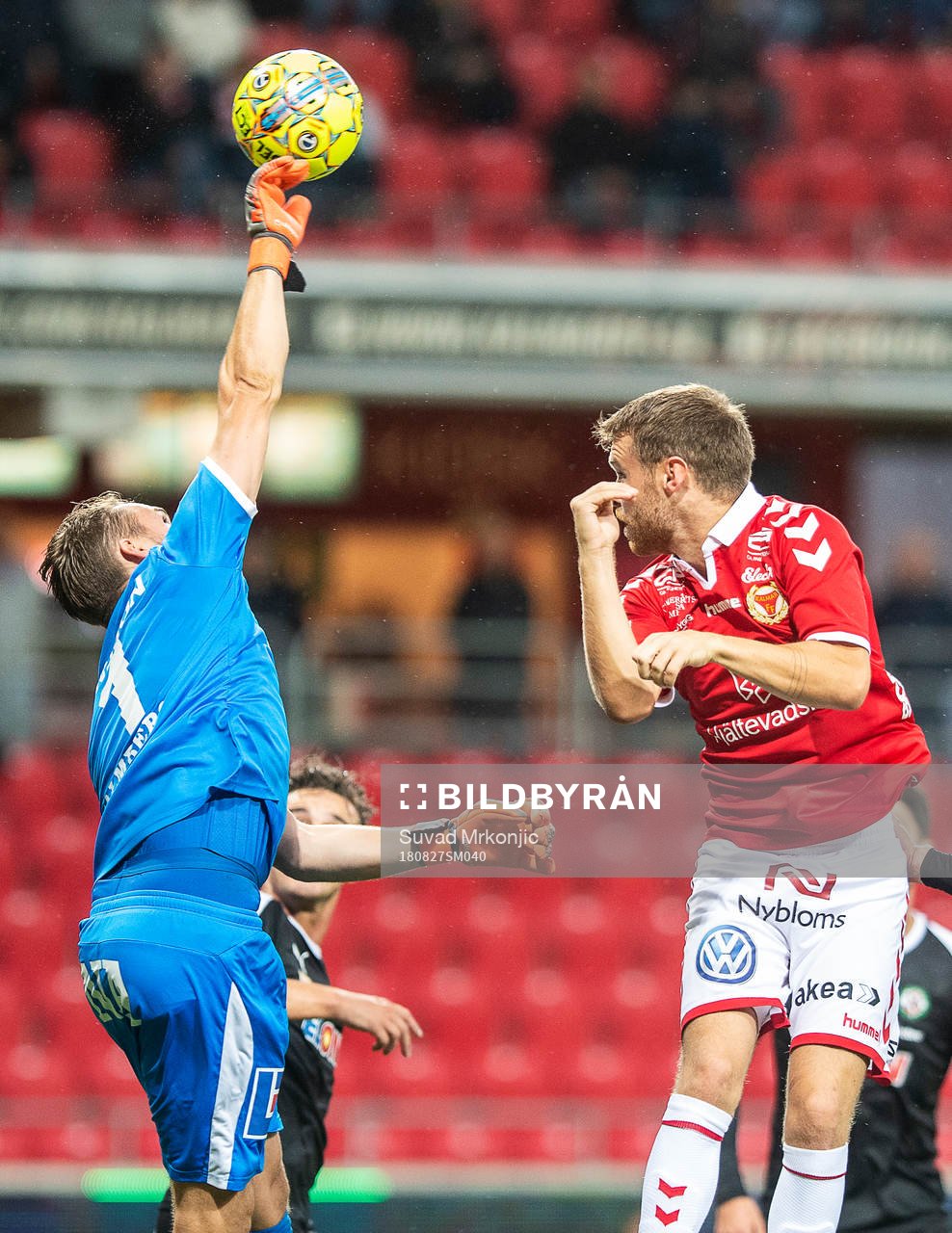 Kalmars Måns Söderqvist och Örebros målvakt Oscar