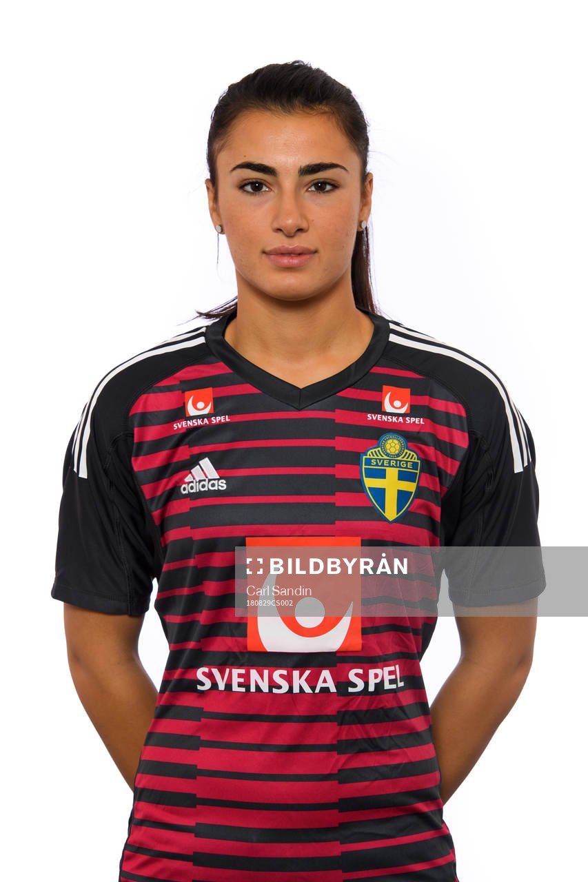 Sveriges målvakt Zecira Musovic