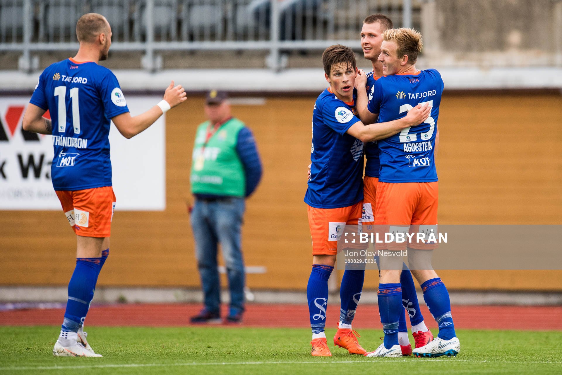 Hólmbert Fridjónsson of Aalesund celebrates the 0-1 goal