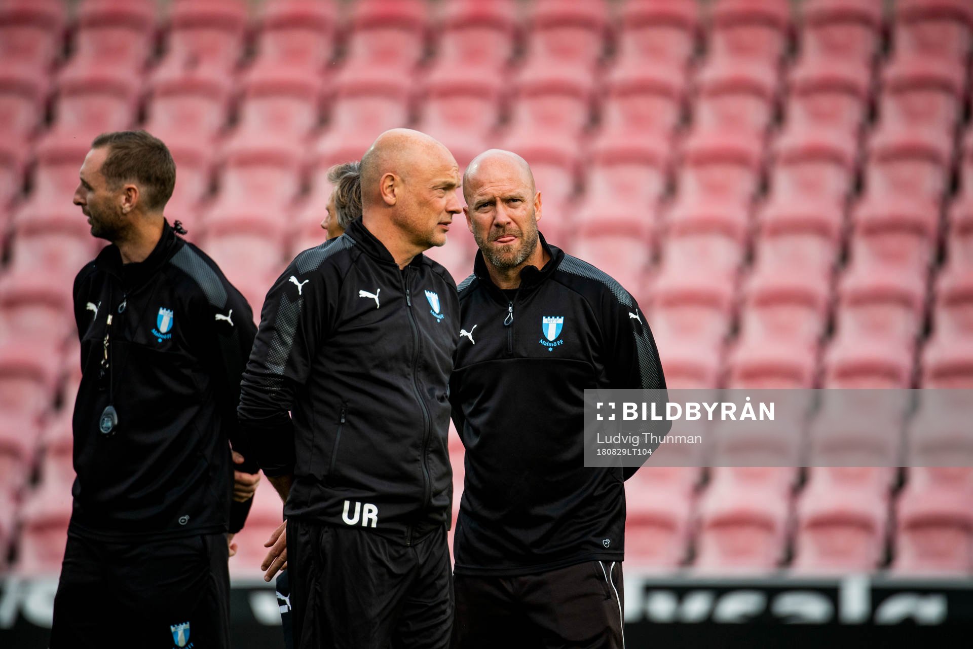 Assistant coach Andreas Georgson, head coach Uwe Rösler