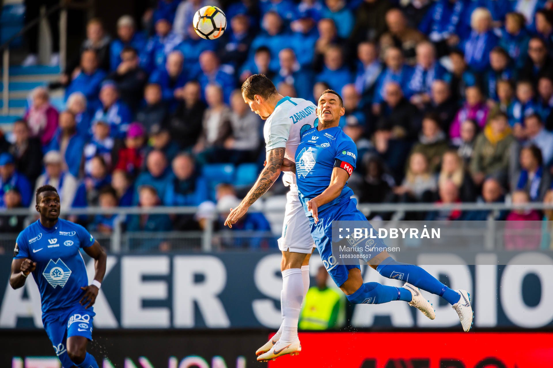 Anton Zabolotny of Zenit and Lunan Ruben Gabrielsen of Molde