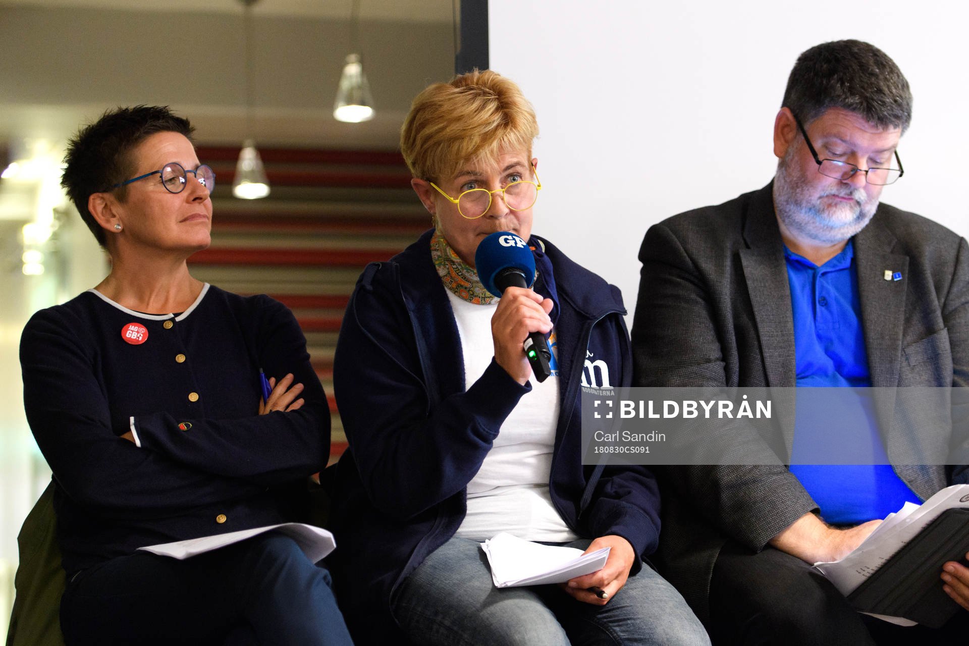 Cecilia Magnusson, moderaterna, deltar i en fotbollsdebatt