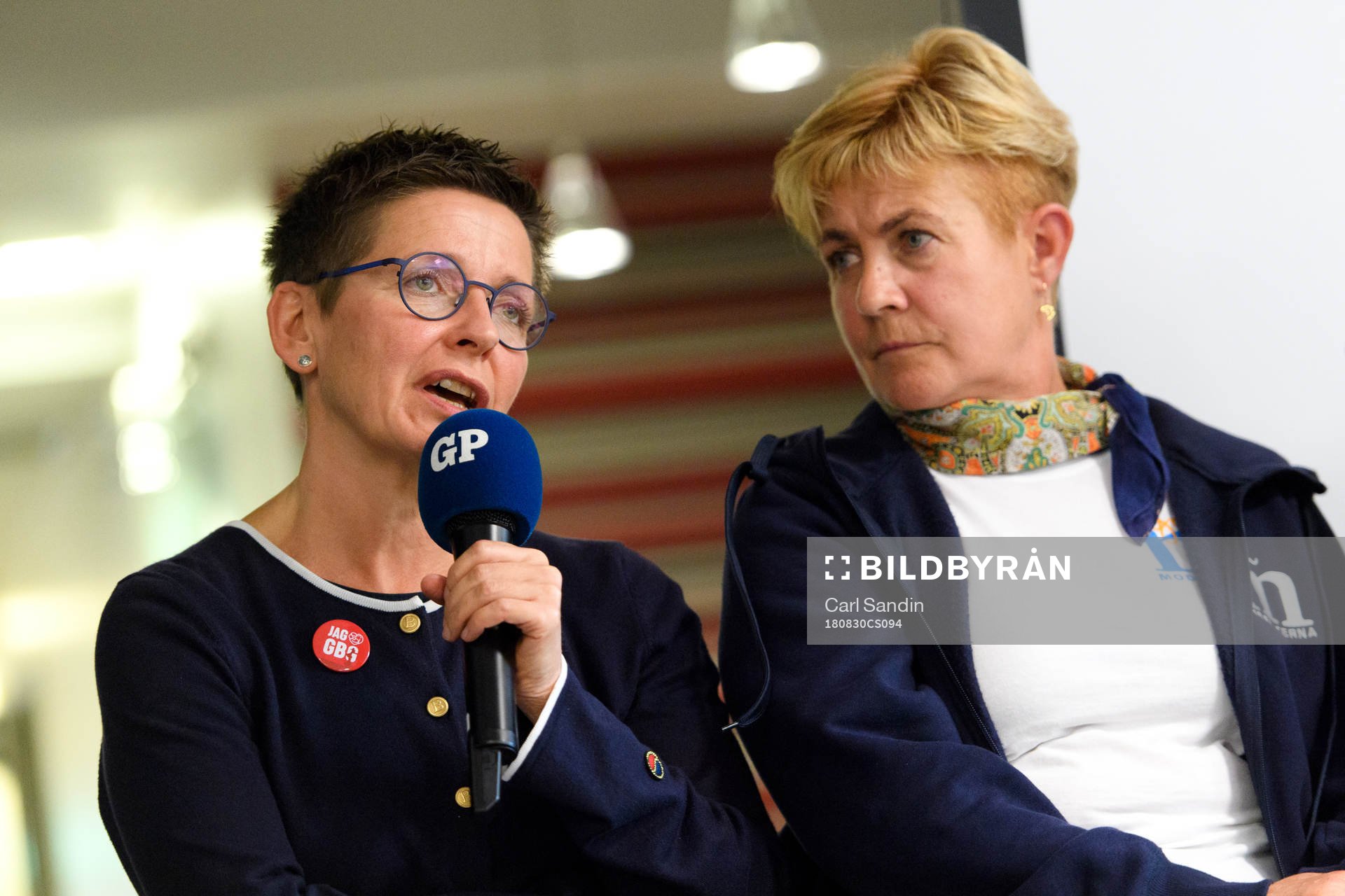 Ann-Sofie Hermansson, socialdemokraterna, deltar i en
