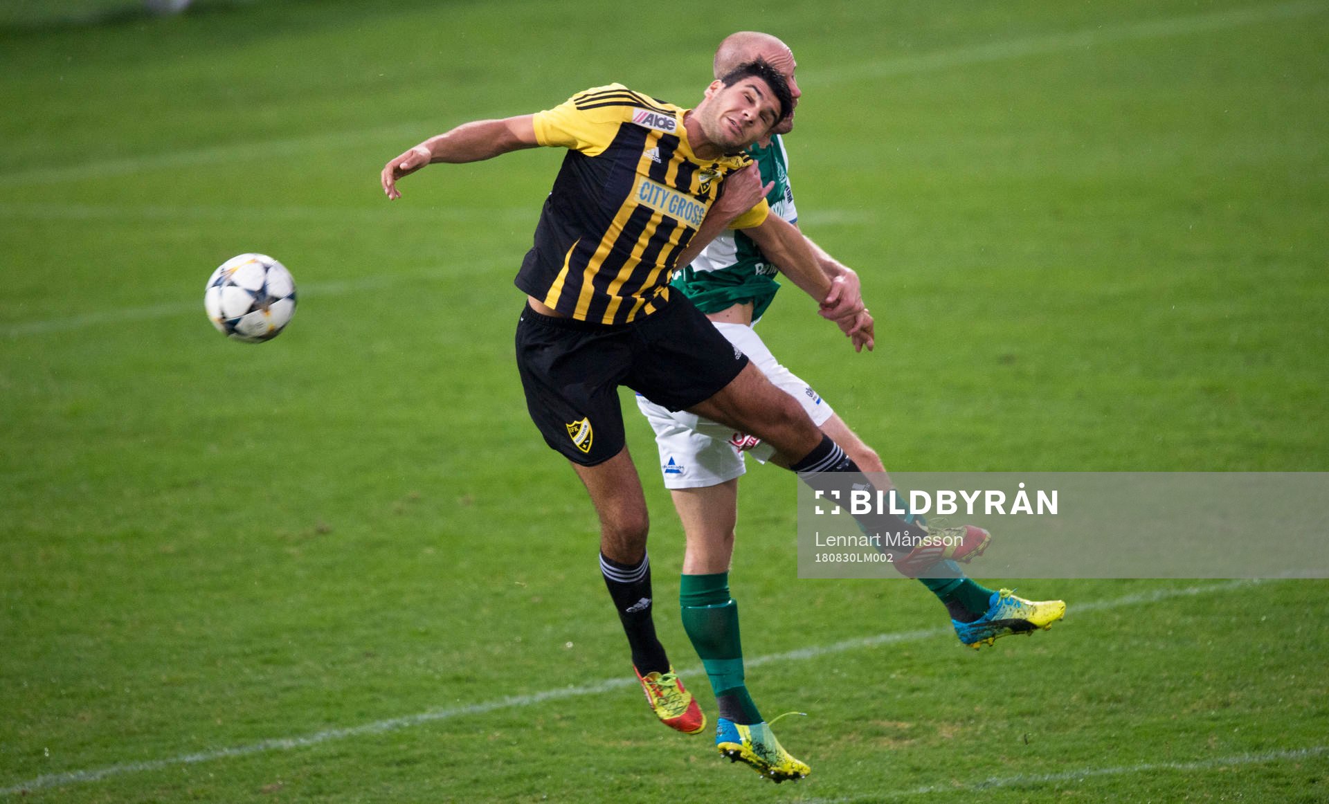 IFK Hässleholms Tommy Filipovic i matchen i division 2