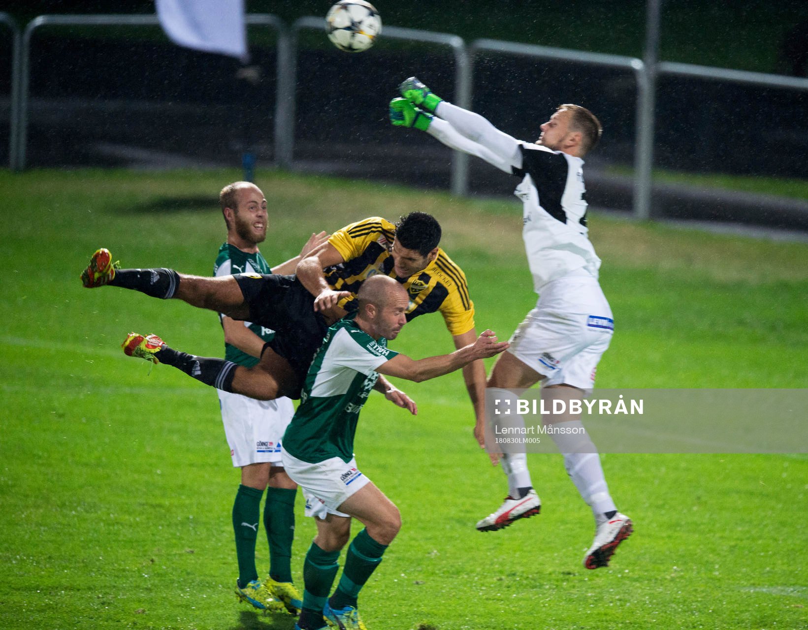 IFK Hässleholms Tommy Filipovic i matchen i division 2