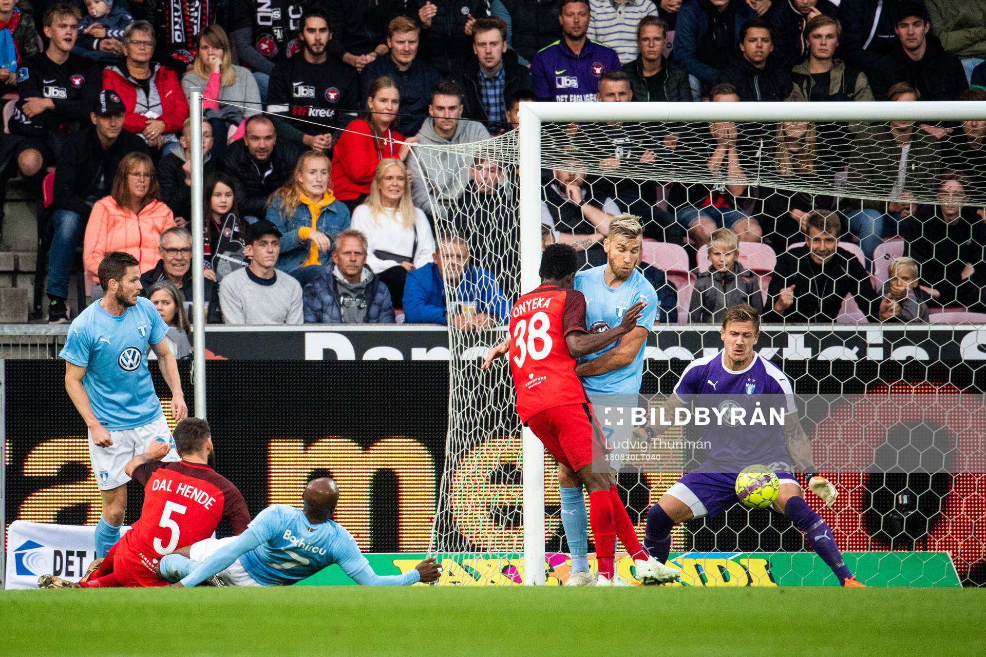 Frank Ogochukwu of Midtjylland and Rasmus Bengtsson and