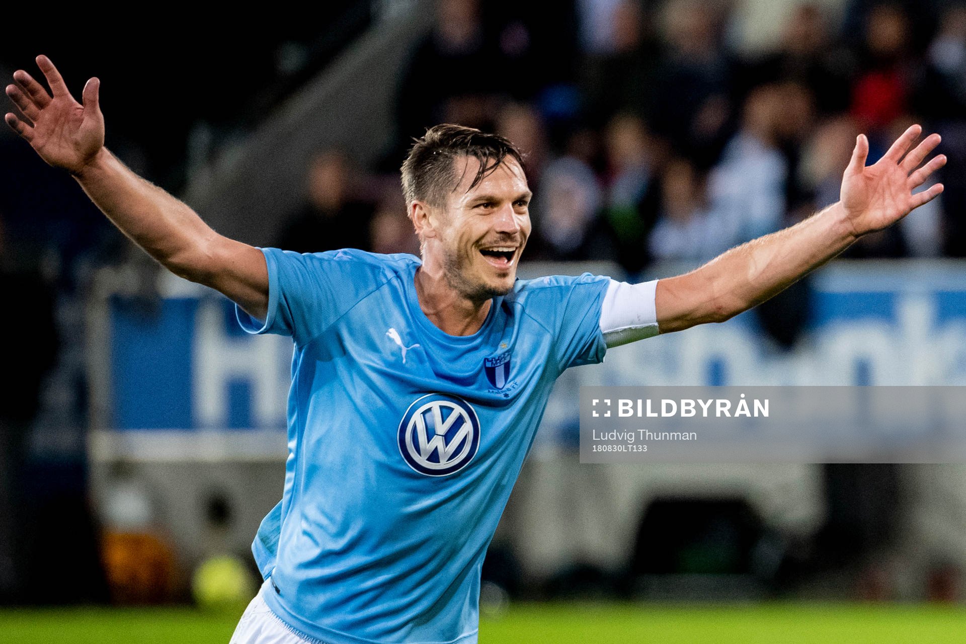 Markus Rosenberg of Malmö FF celebrates after scoring 0-2 during the Europa League qualifying match between Midtjylland and Malmö FF on August 30, 2018 in Herning.