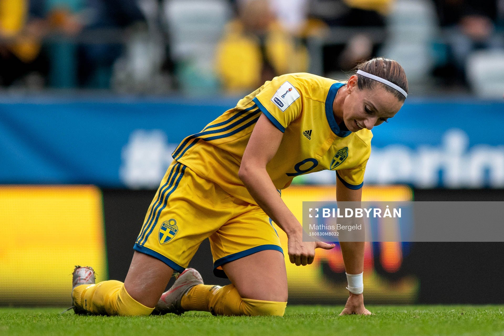 Sveriges Kosovare Asllani deppar