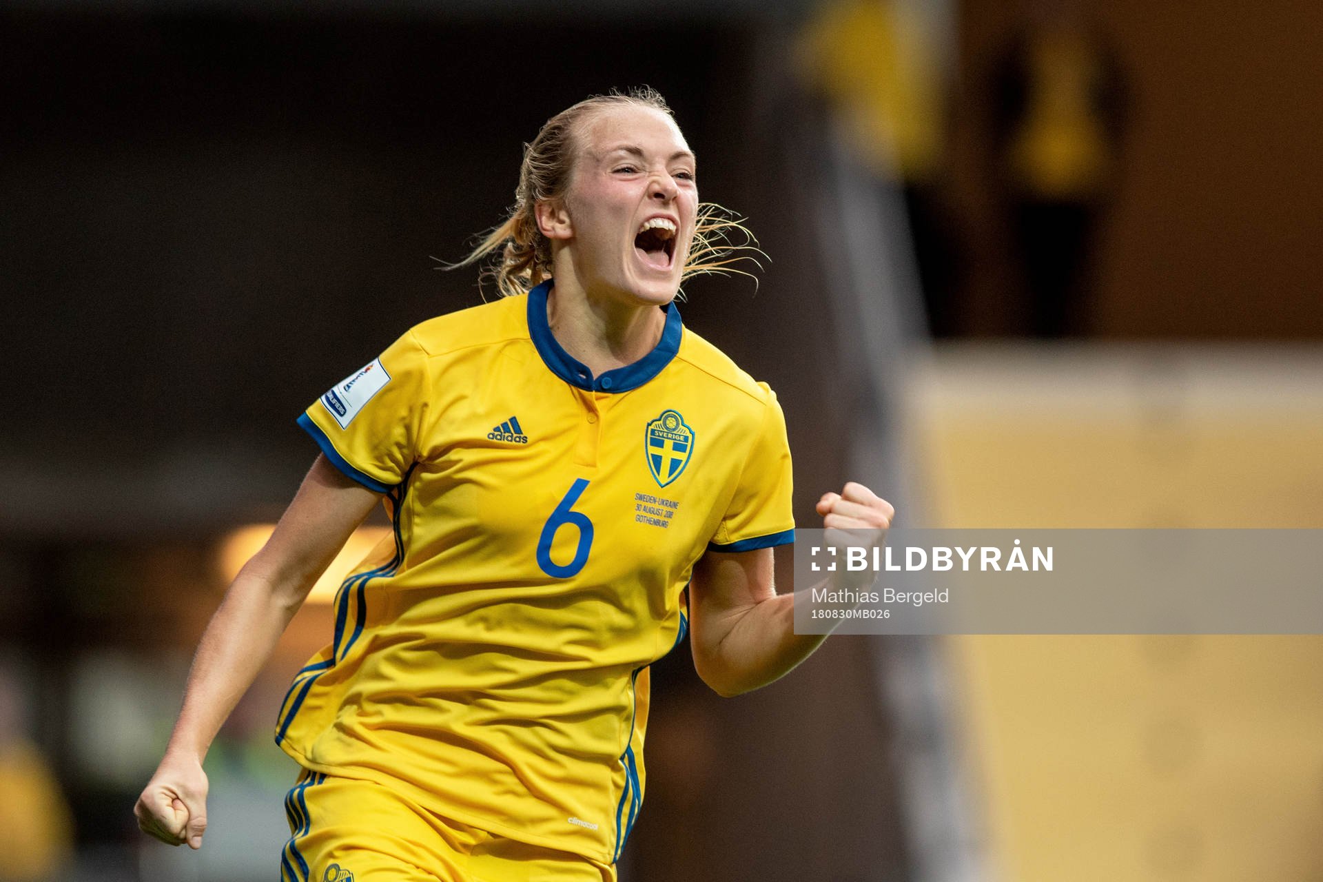 Sveriges Magdalena Eriksson jublar efter 2-0 under VM-kvalmatchen i fotboll mellan Sverige och Ukraina den 30 augusti 2018 i Göteborg.