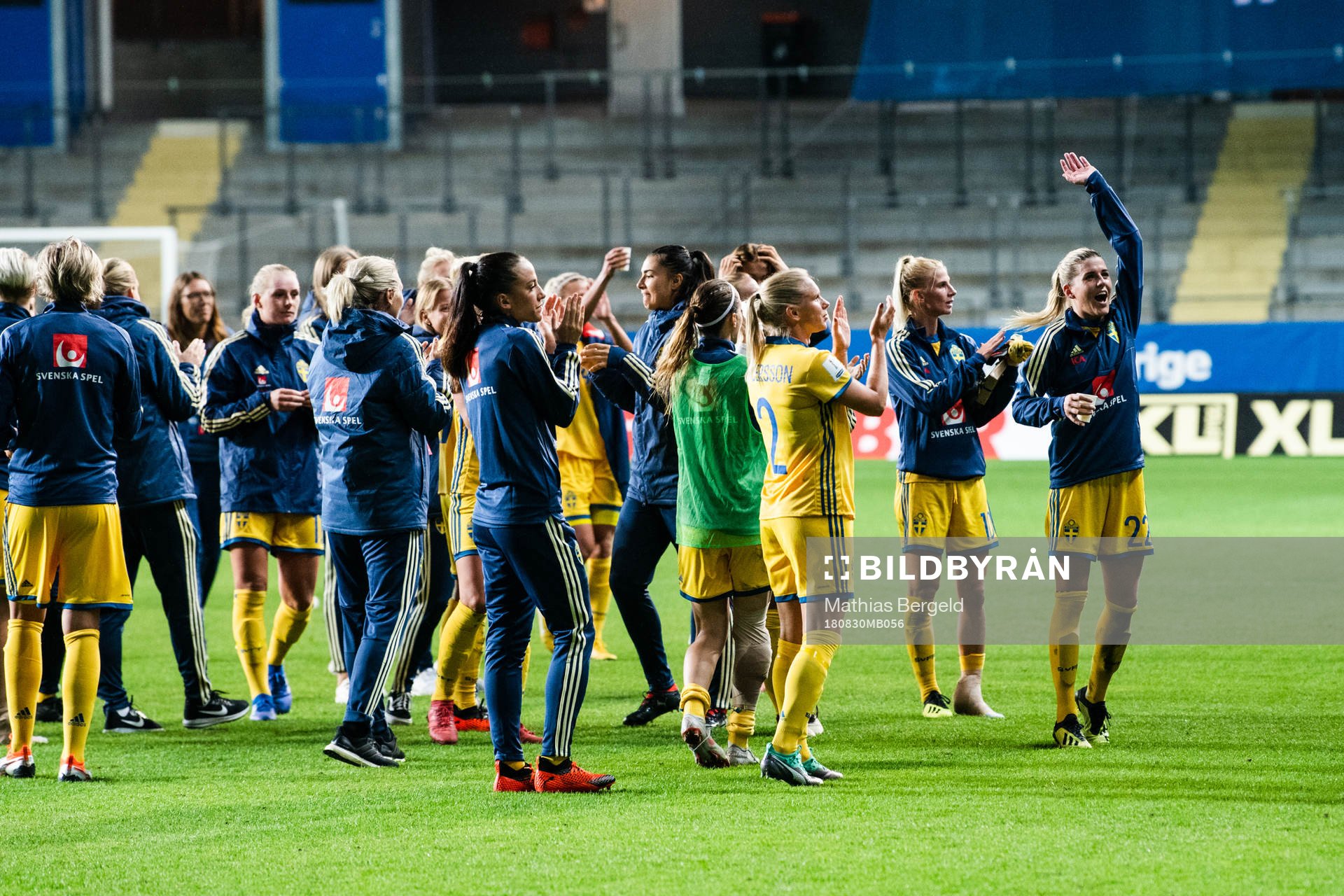 Sveriges Olivia Schough (till höger) jublar