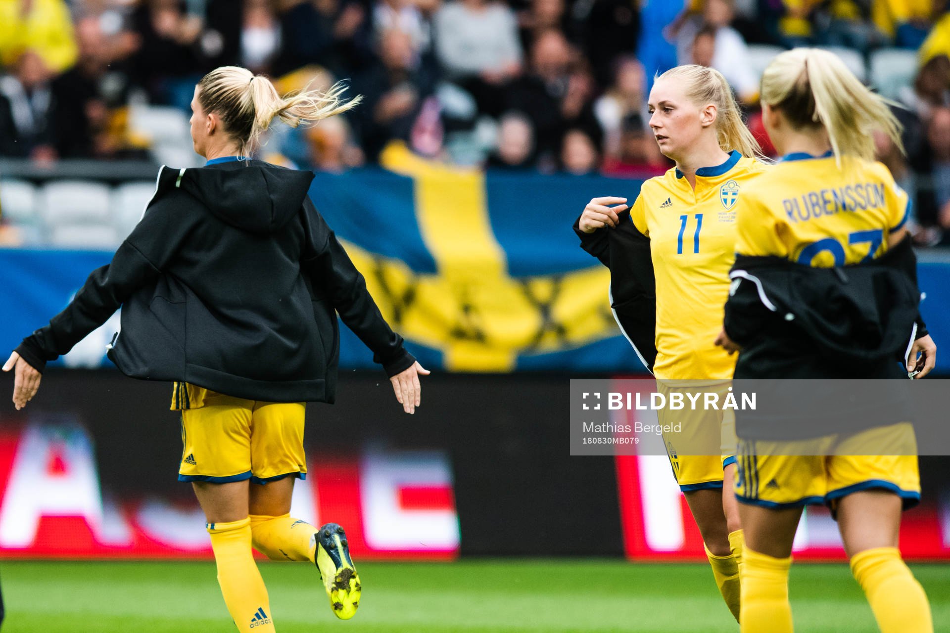 Sveriges Olivia Schough och Stina Blackstenius