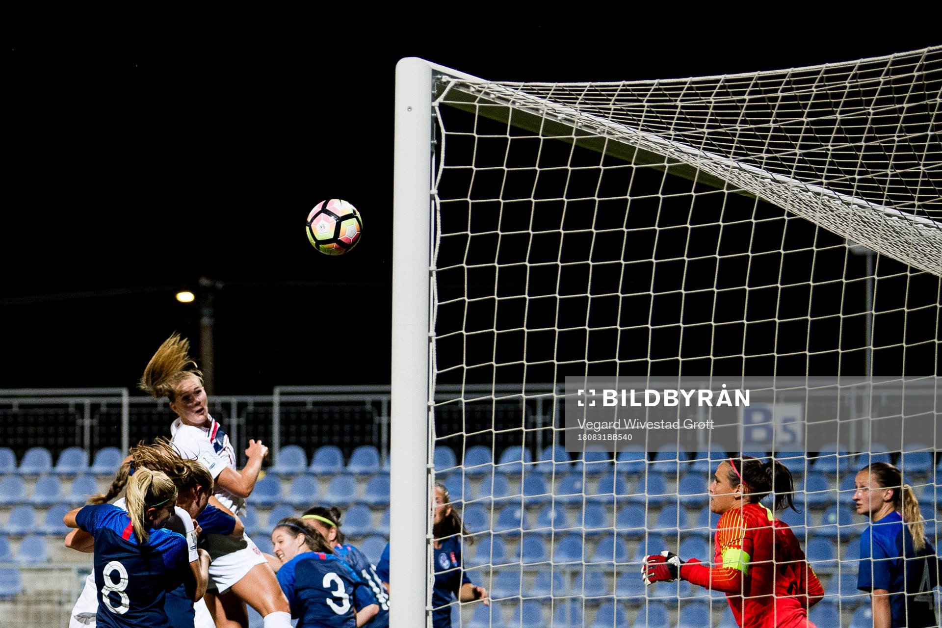 Lisa-Marie Karlseng Utland of Norway scores the 0-3 goal