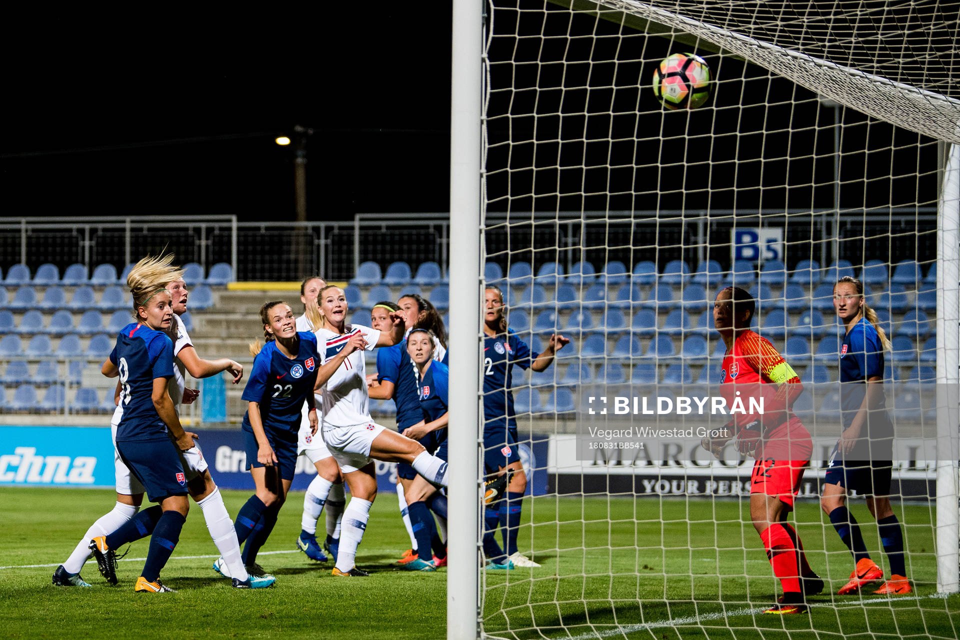 Lisa-Marie Karlseng Utland of Norway scores the 0-3 goal