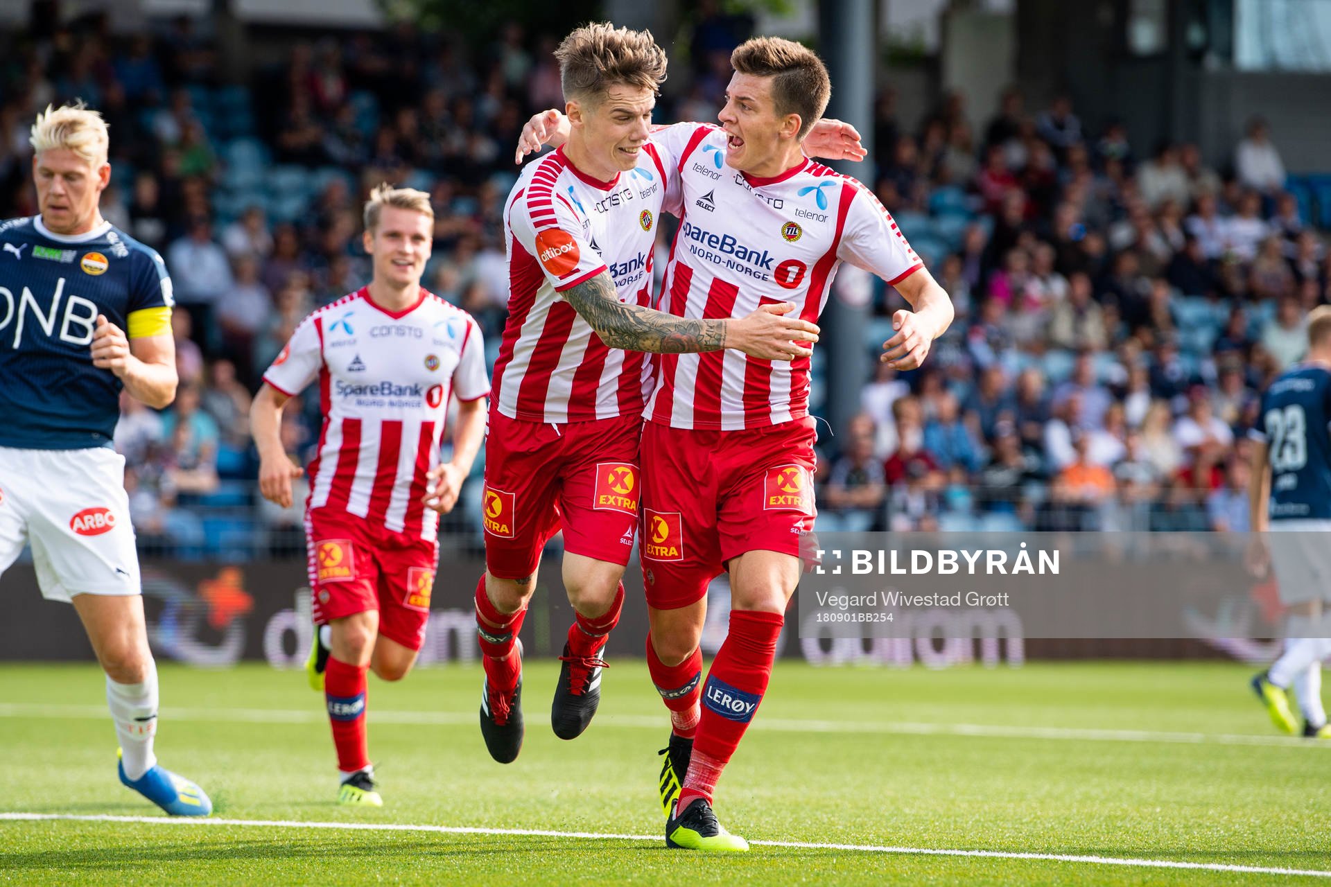 Robert Taylor of Tromsø and Jostein Gundersen of Tromsø