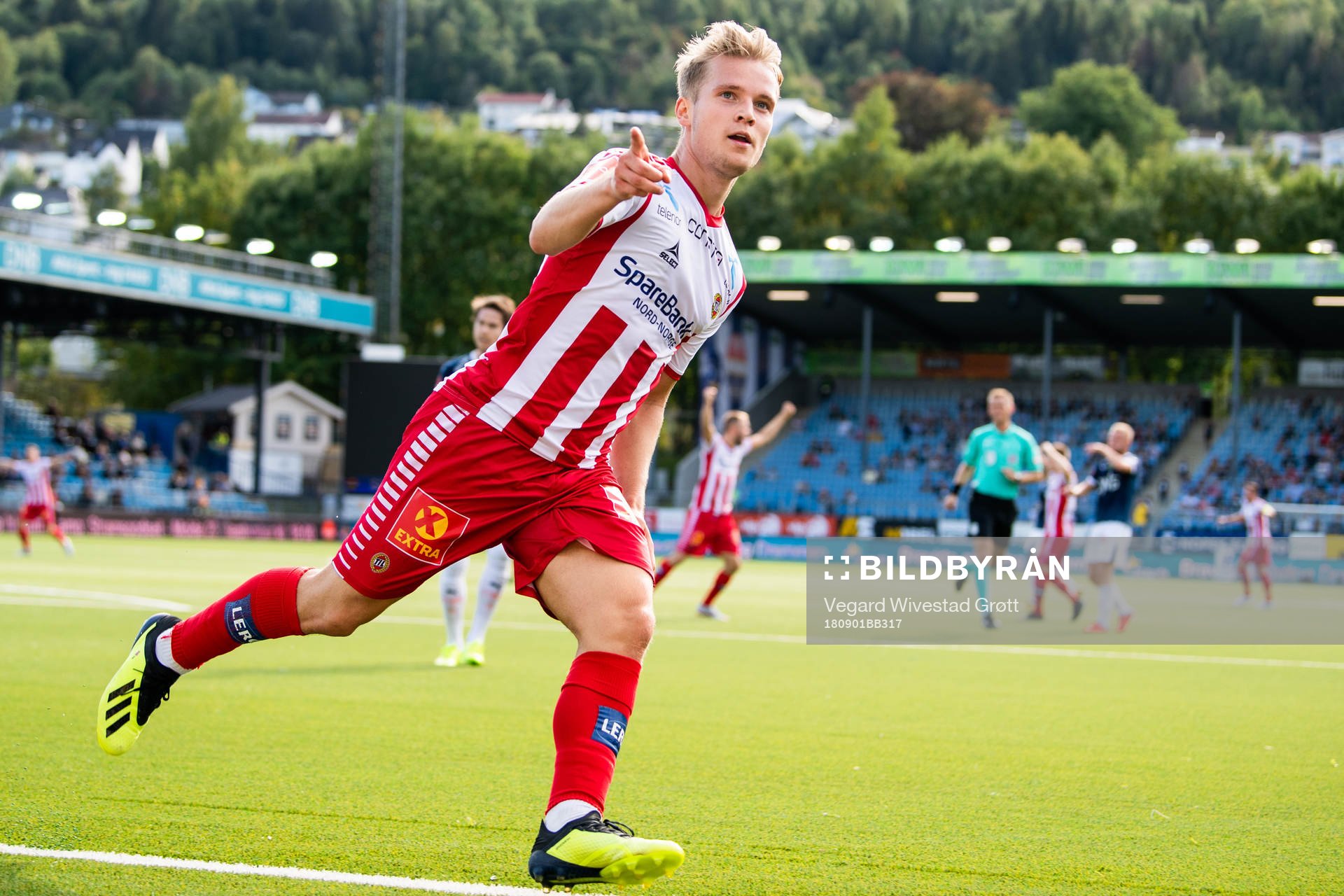 Mikael Nord Ingebrigtsen of Tromsø celebrates