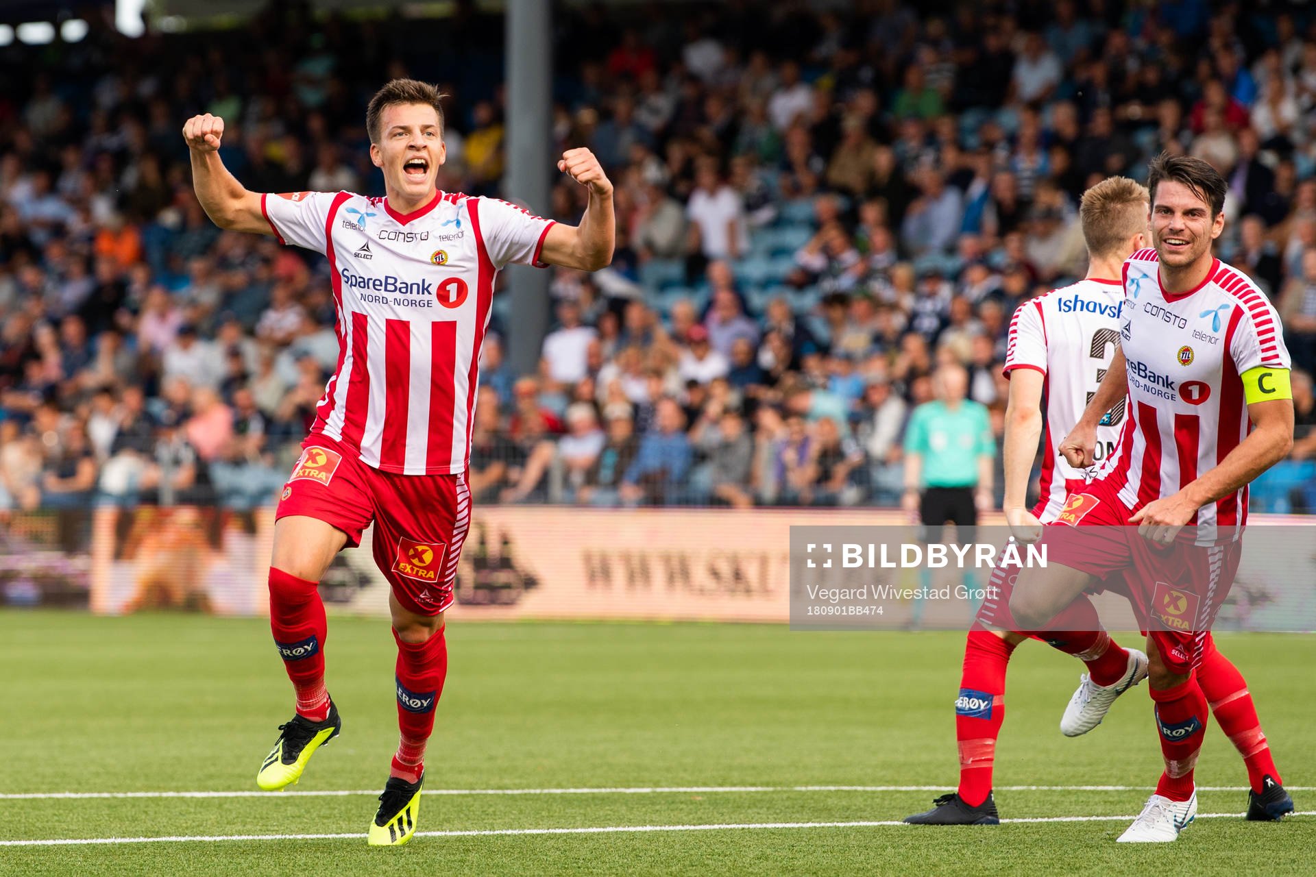 Jostein Gundersen of Tromsø celebrates  asfter 2-3