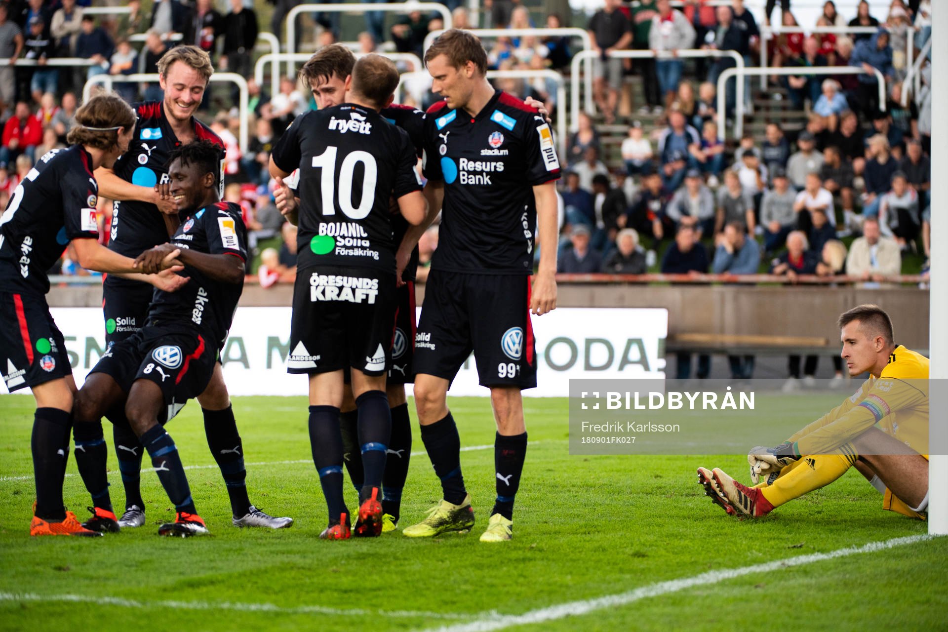 Degerfors målvakt Dario Miskic deppar