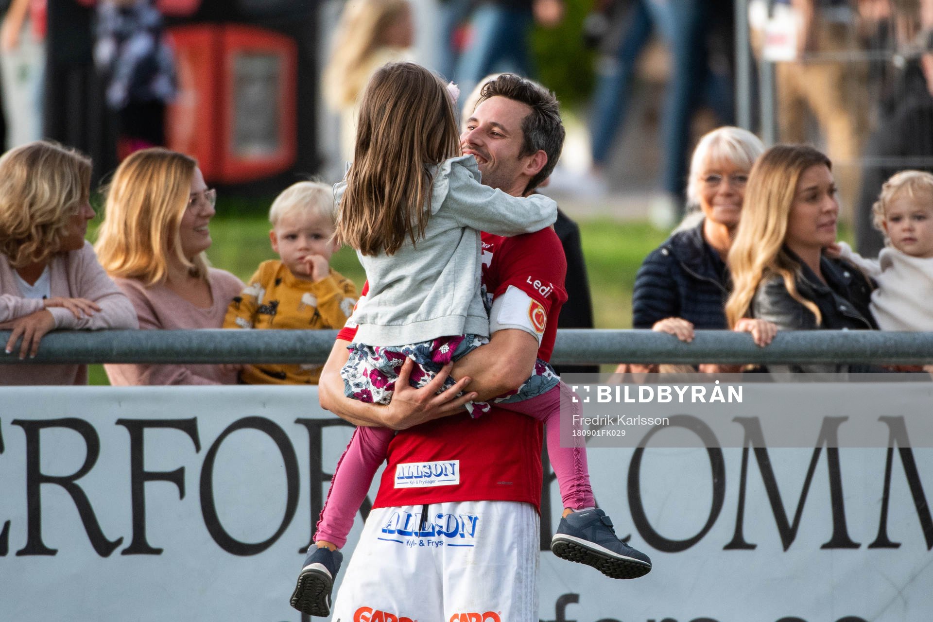Degerfors Marcus de Bruin jublar