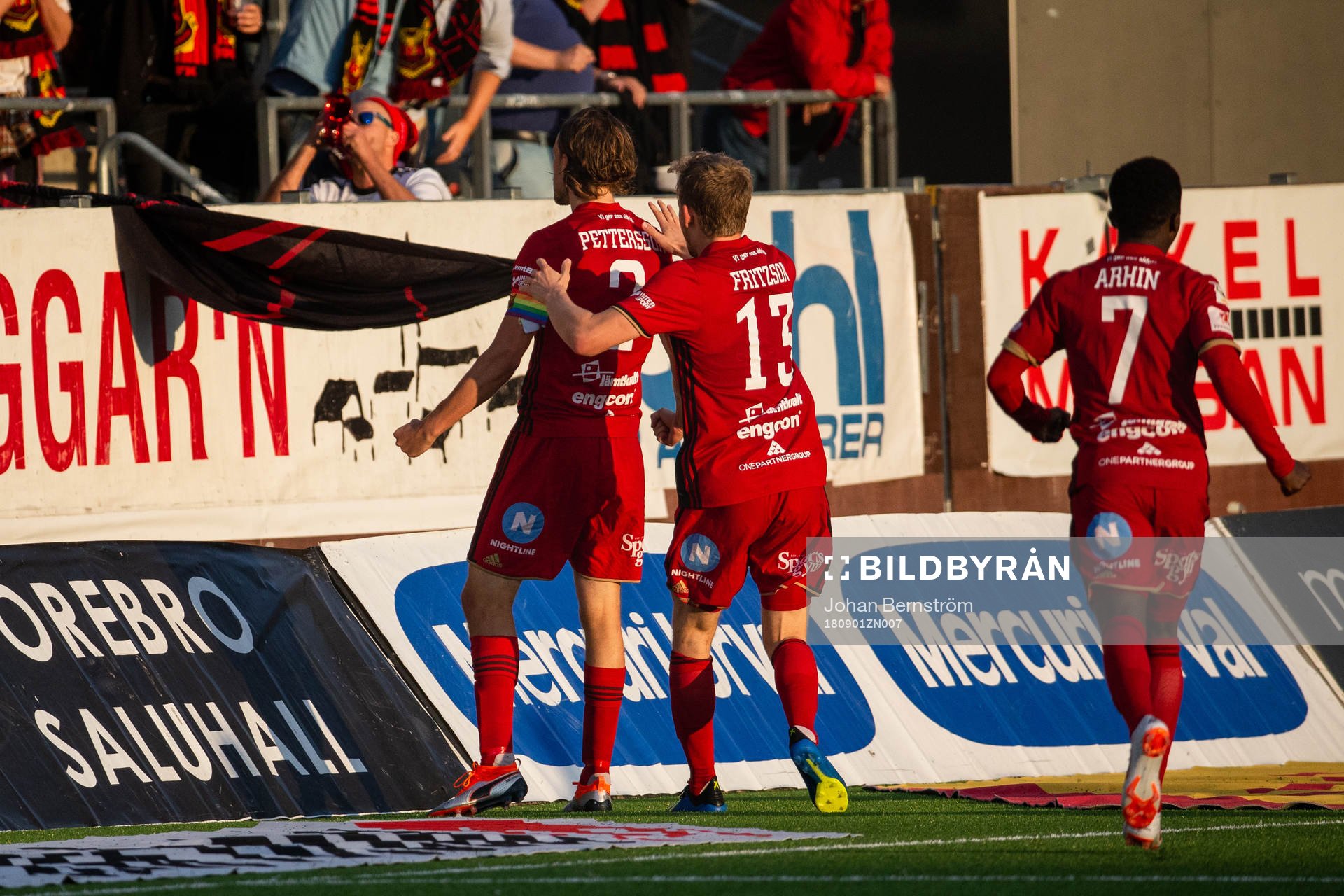 Östersunds Tom Pettersson jublar