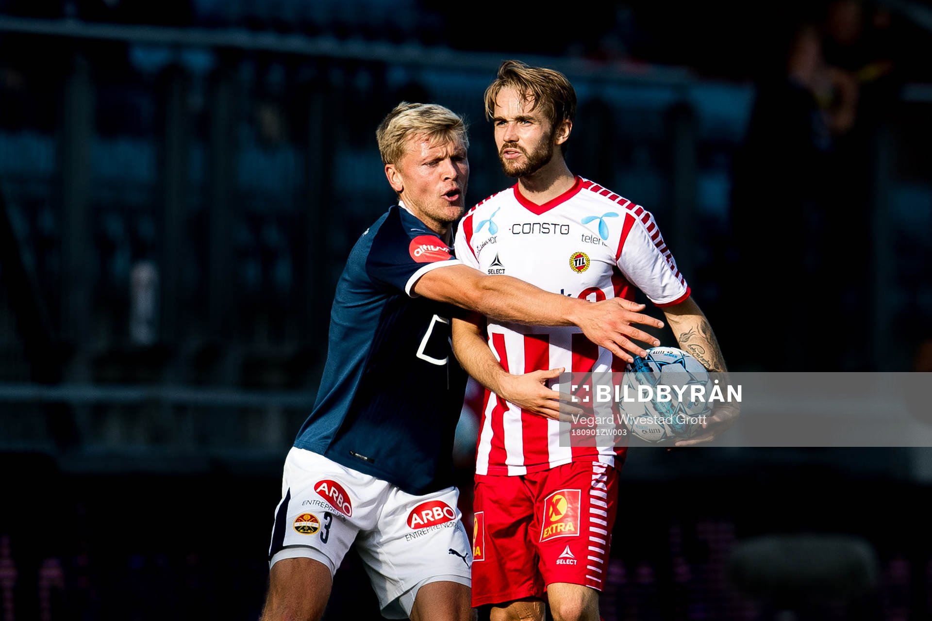 Jonathan Parr of Strømsgodset and Daniel Berntsen of