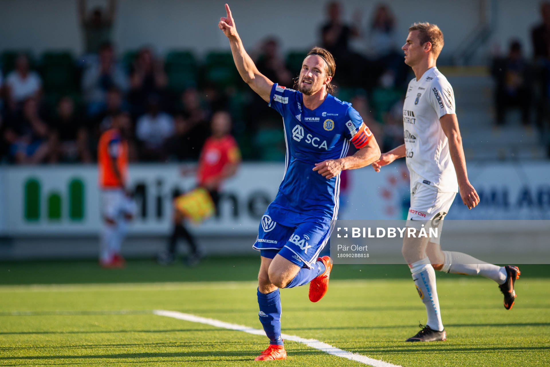Sundsvalls Linus Hallenius jublar efter 2-0 under fotbollsmatchen i Allsvenskan mellan GIF Sundsvall och Sirius den 2 september 2018 i Sundsvall.