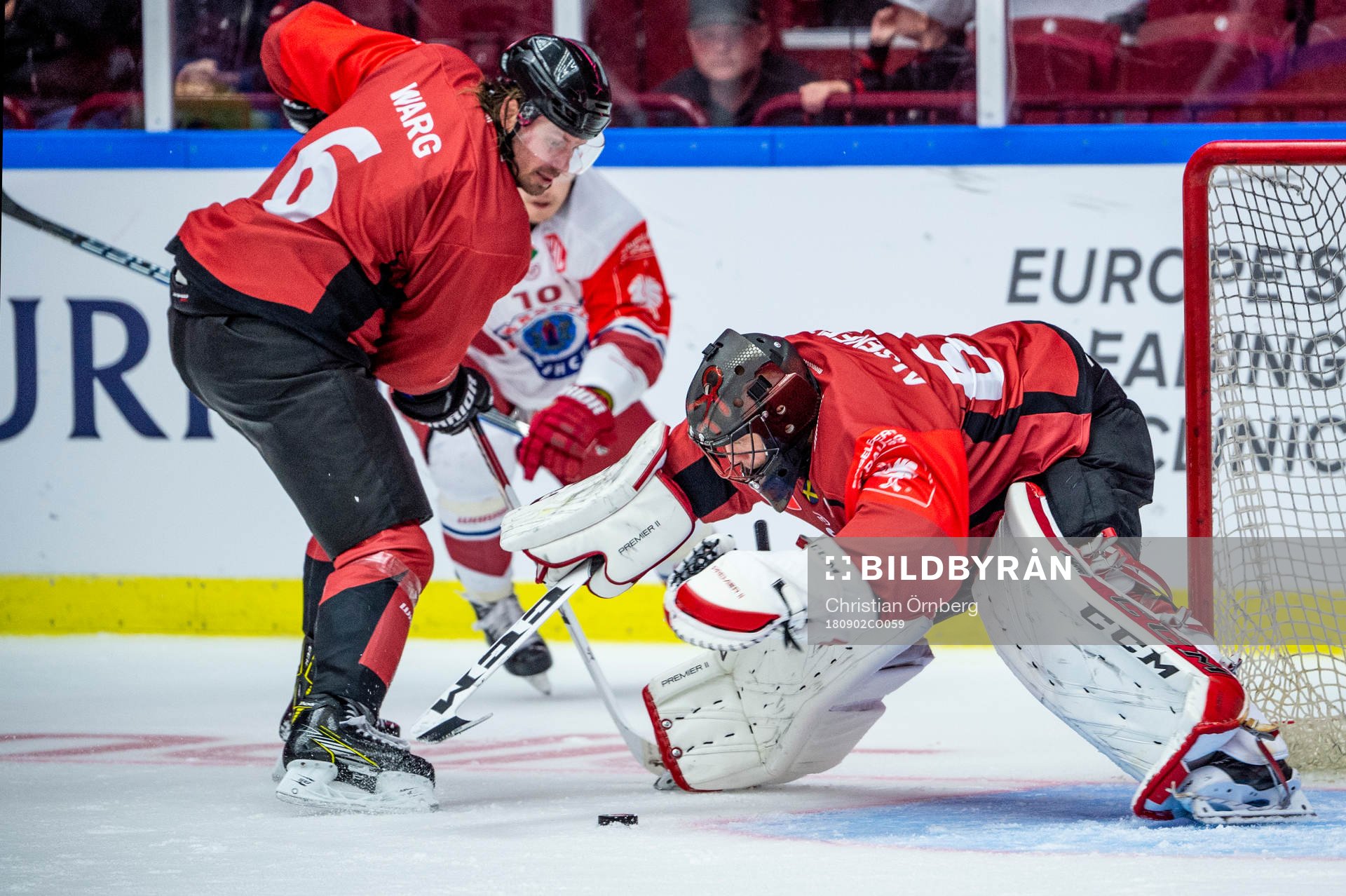 Stefan Warg and Goalkeeper Oscar Alsenfelt of Malmö