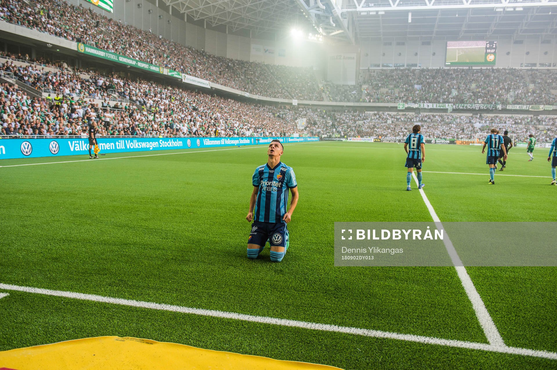 Djurgårdens Haris Radetinac tackar fansen