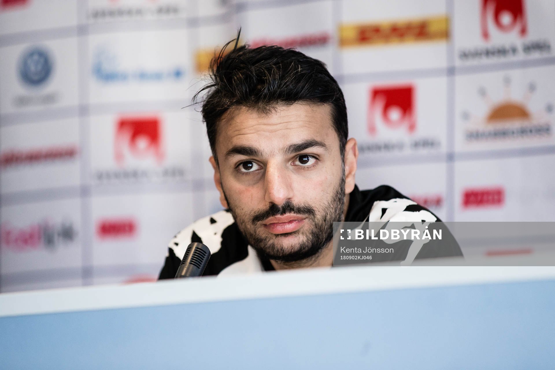 IFK Göteborgs tränare Poya Asbaghi