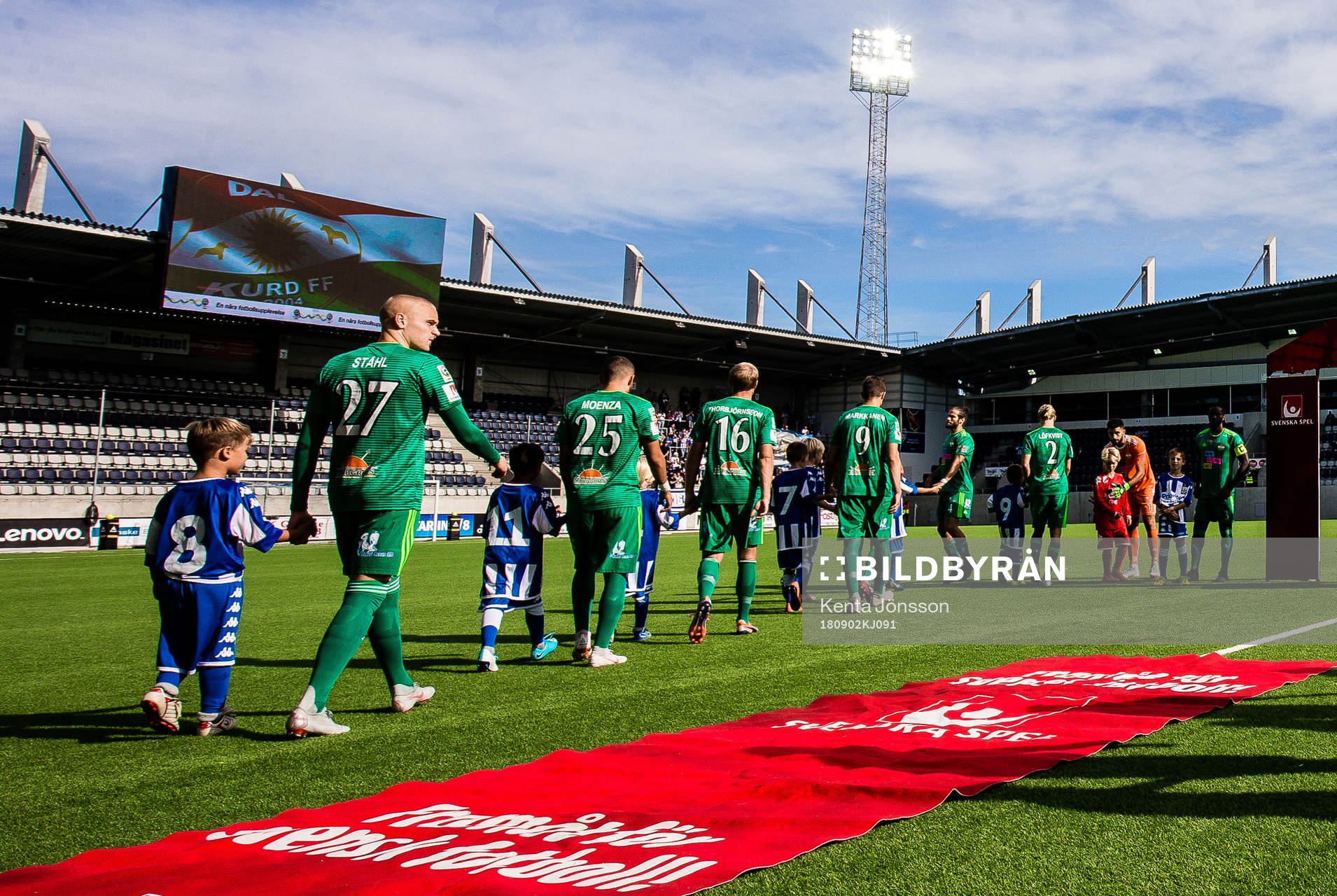 Dalkurds Adam Ståhl , Malkolm Moenza och Markus