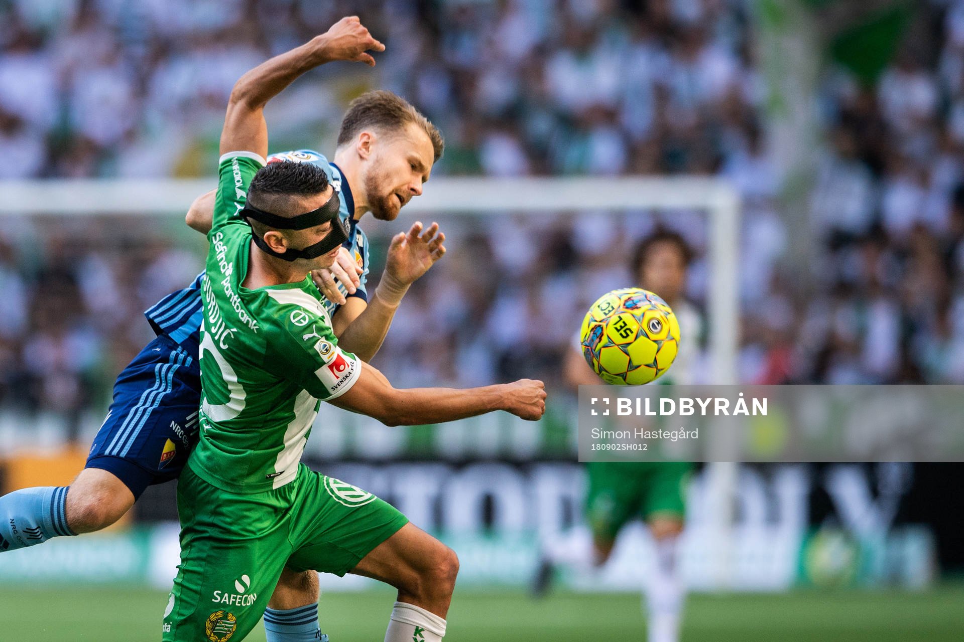 Hammarbys Nikola Djurdjic och Djurgårdens Jacob Une Larsson