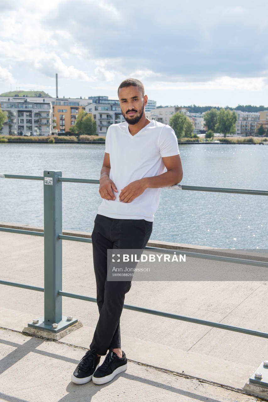 Fotbollsspelaren Junes Barny