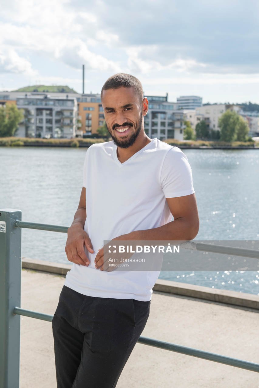 Fotbollsspelaren Junes Barny