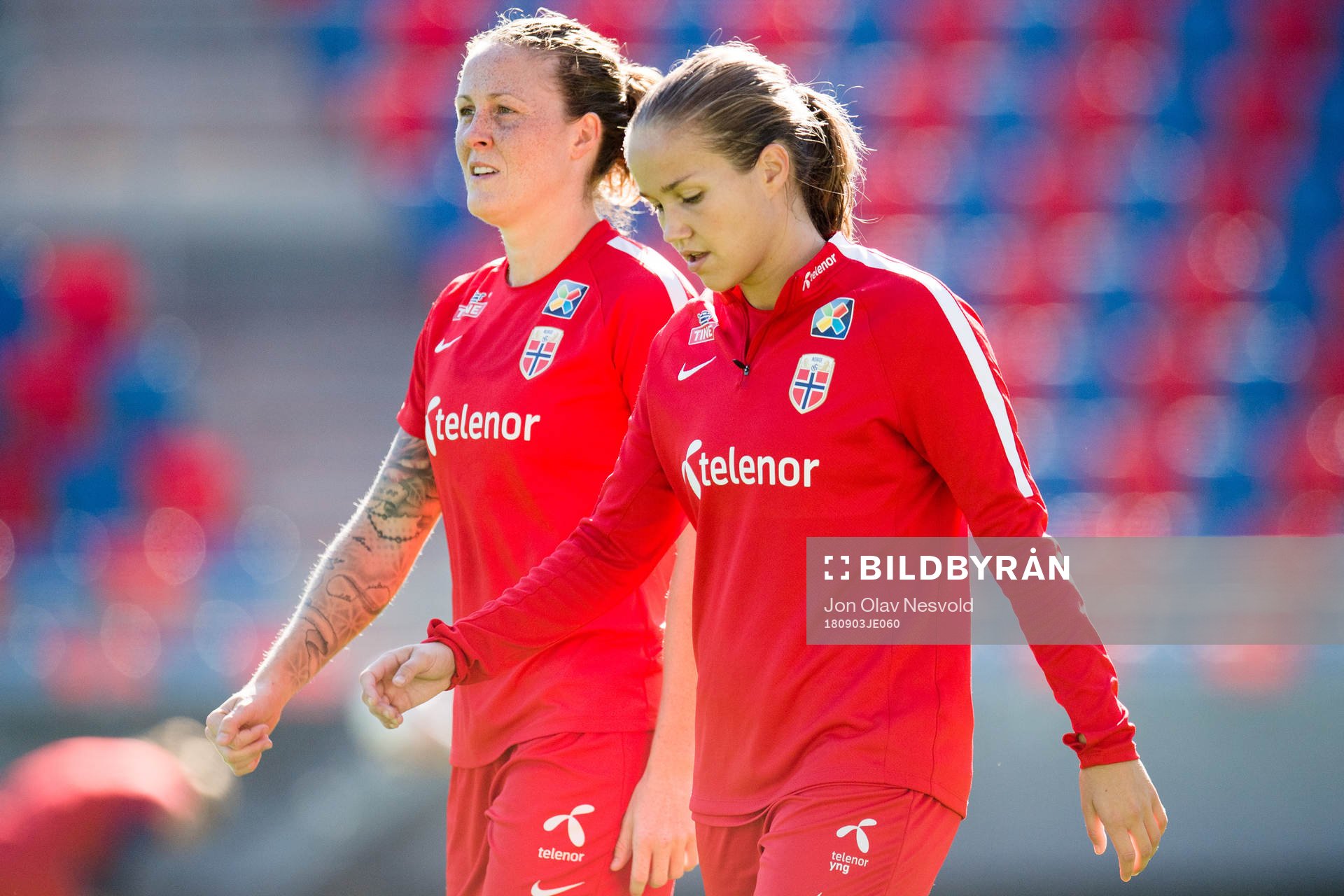 Isabell Herlovsen and Guro Reiten of Norway