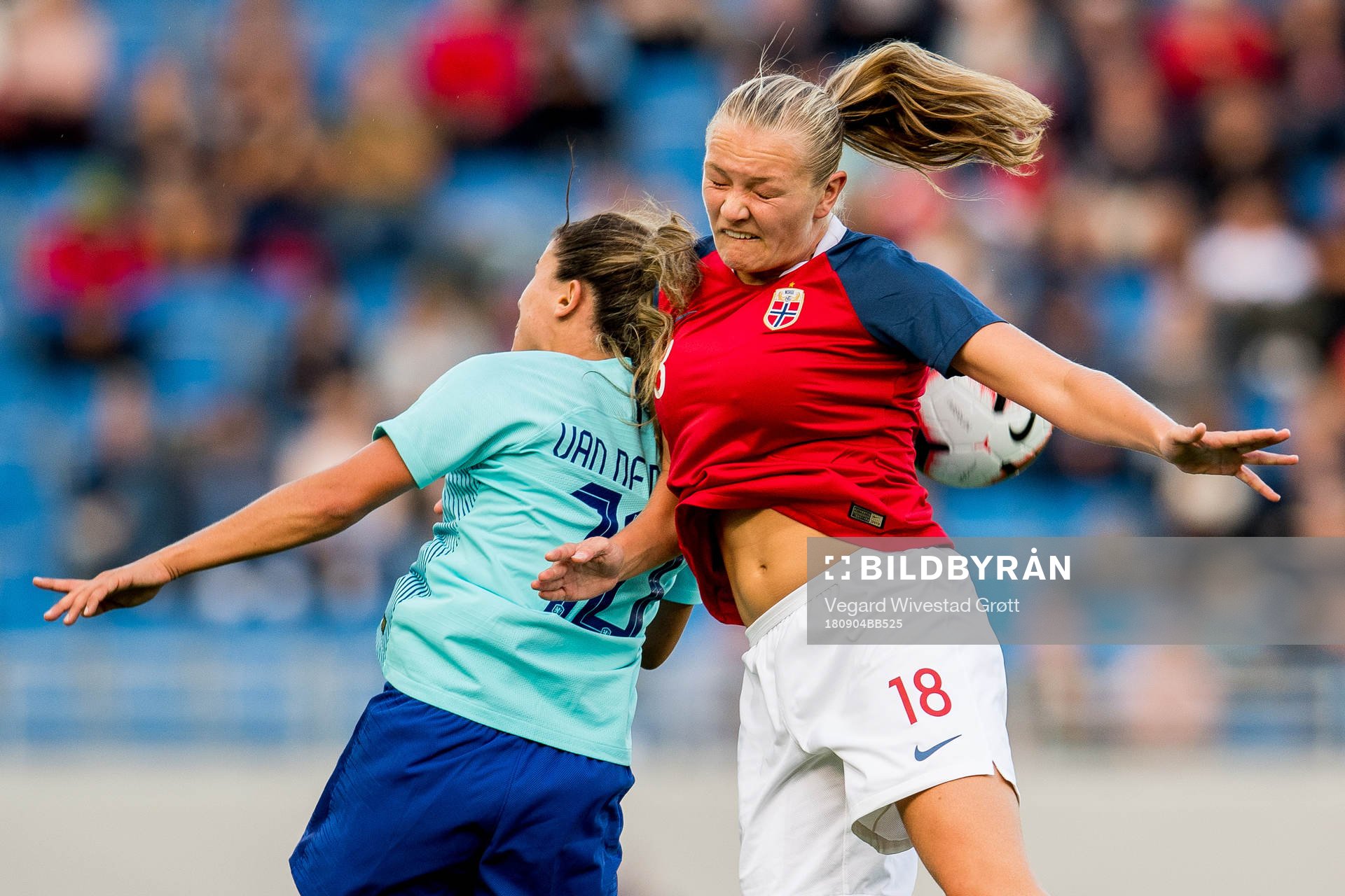 Danielle Van de Donk of Netherlands and Frida Maanum of