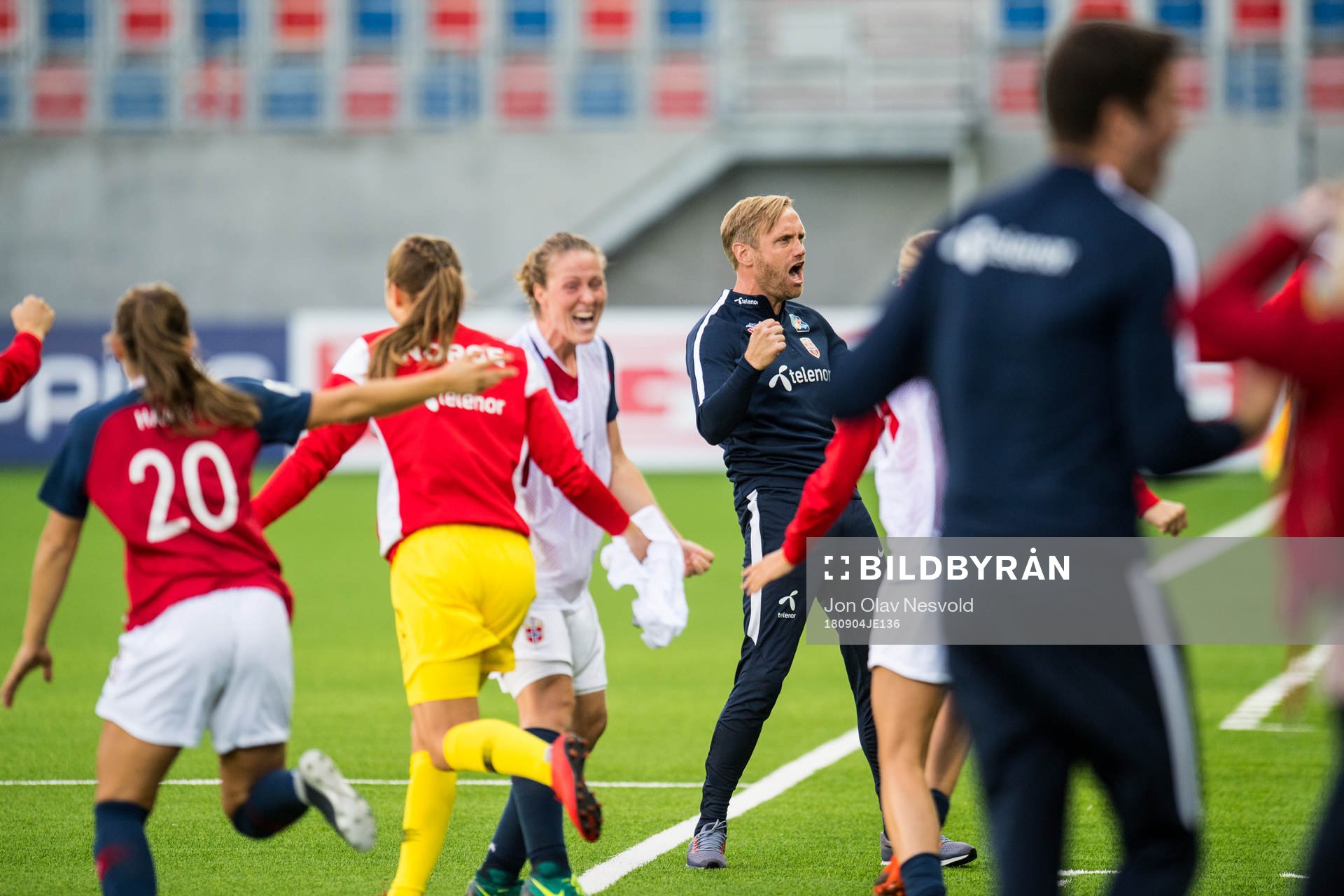 Martin Sjögren, head coach of Norway celebrates