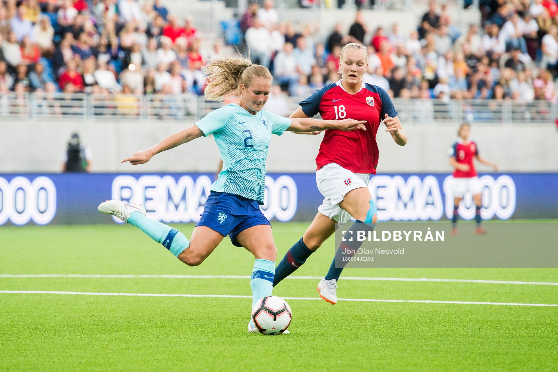 Desiree van Lunteren of Netherlands and Frida Maanum of Norway during the FIFA Women's World Cup Qualifier match between Norway and Netherlands on September 4, 2018 in Oslo.