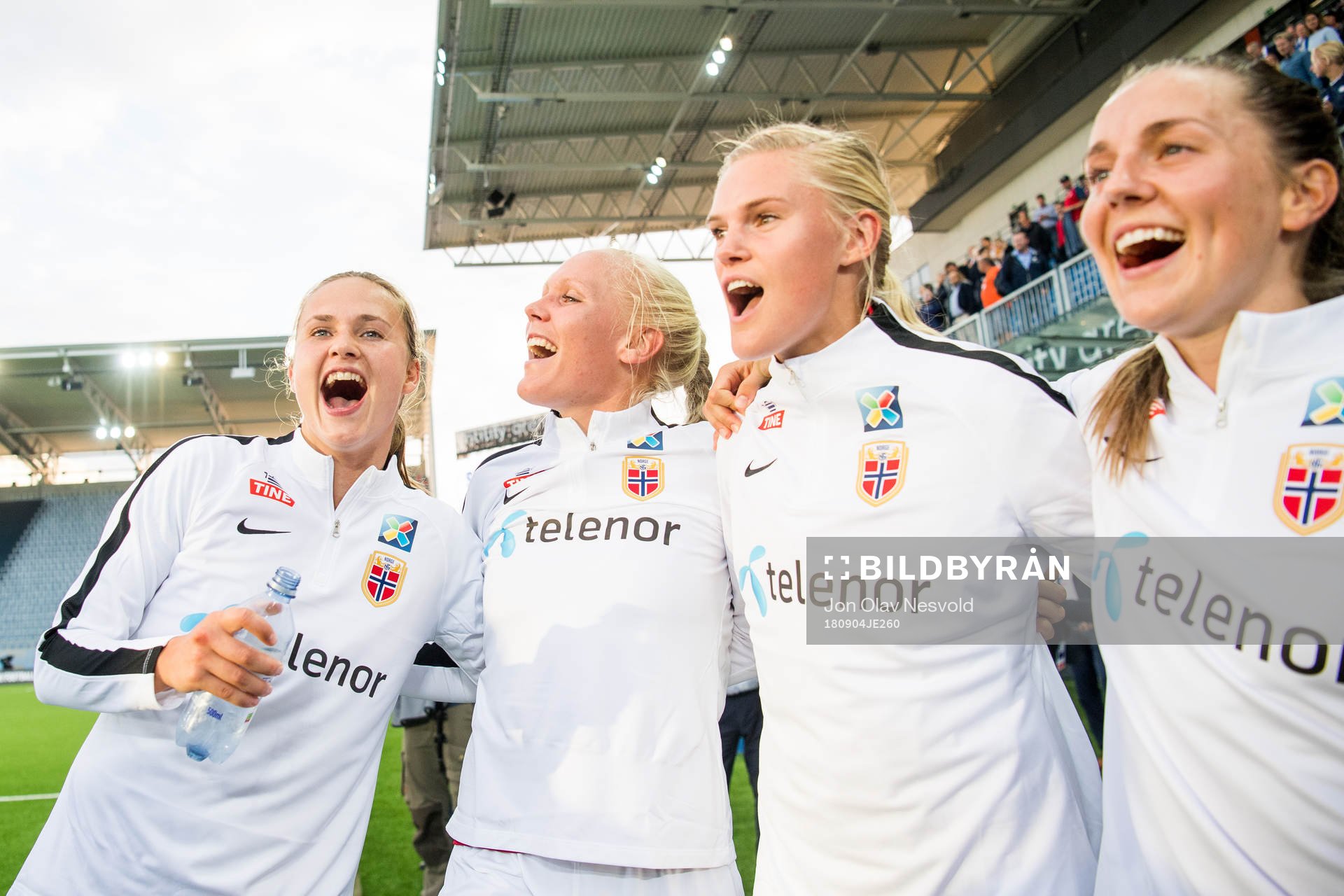 Caroline Graham Hansen, Maria Thorisdottir, Kristine Leine