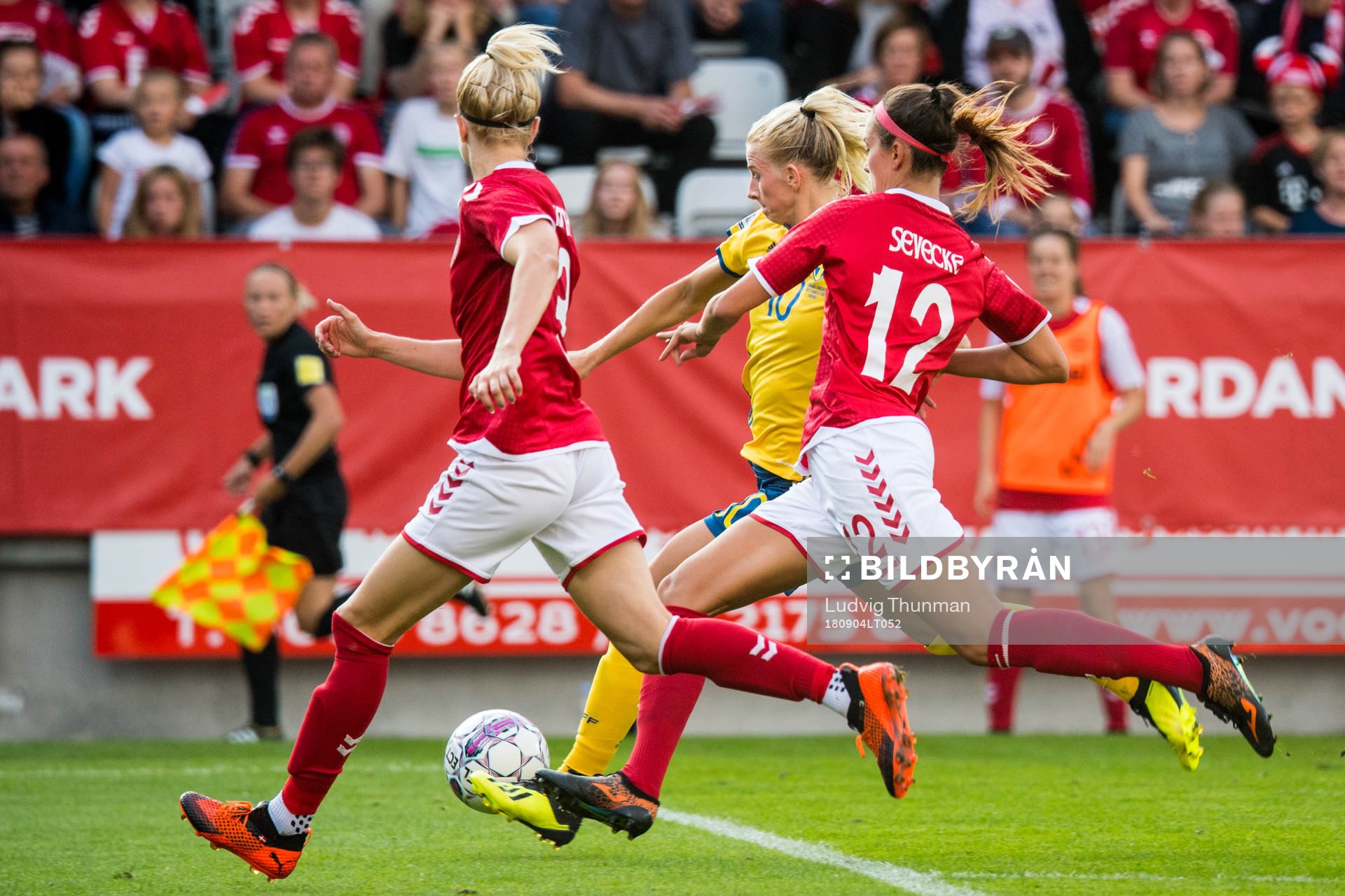 Sveriges Sofia Jakobsson gör 0-1