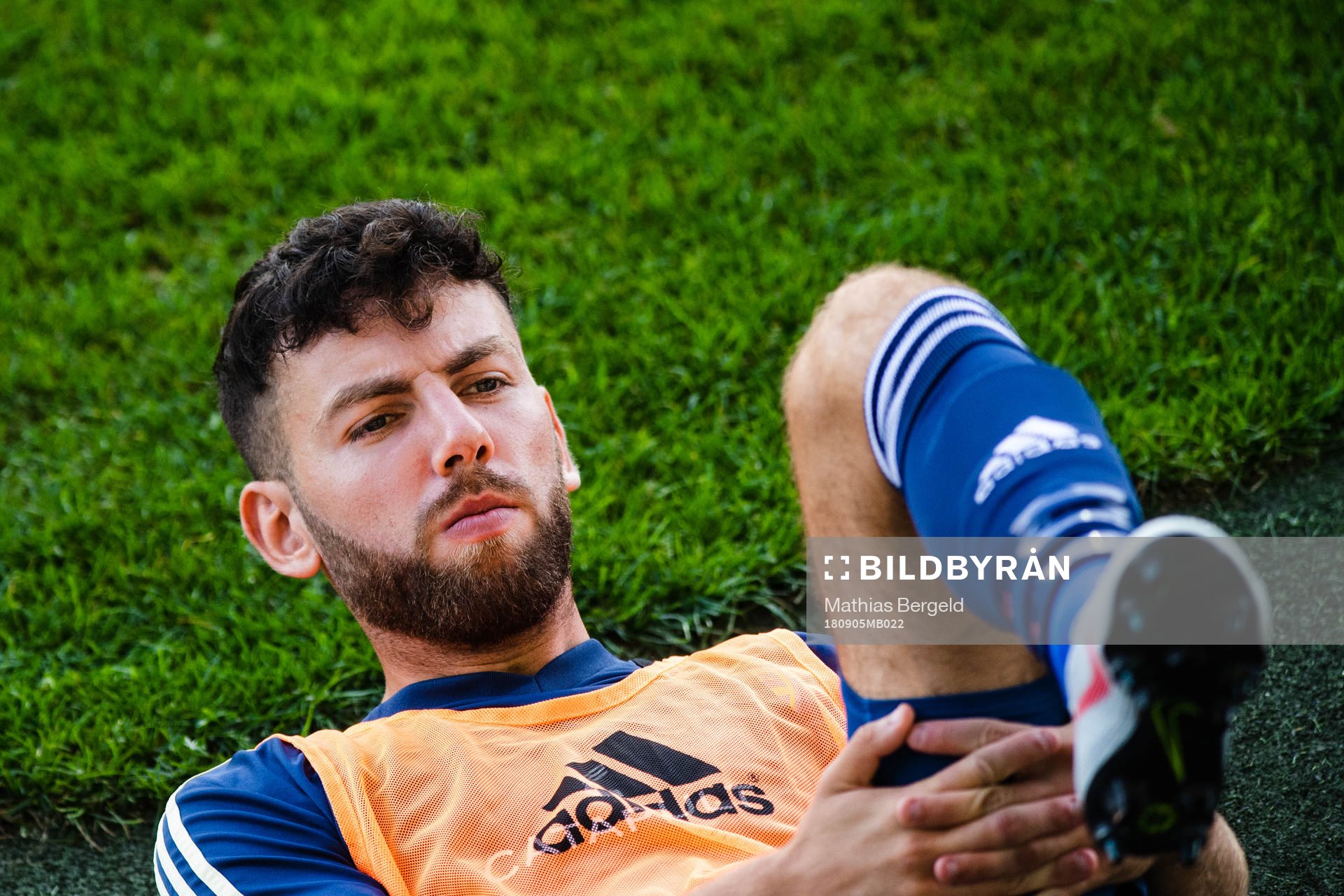 Erdal Rakip stretchar