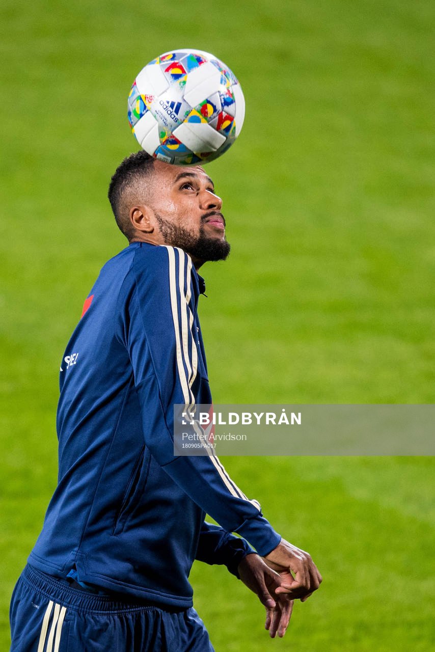 Isaac Kiese Thelin of the Swedish national football team at