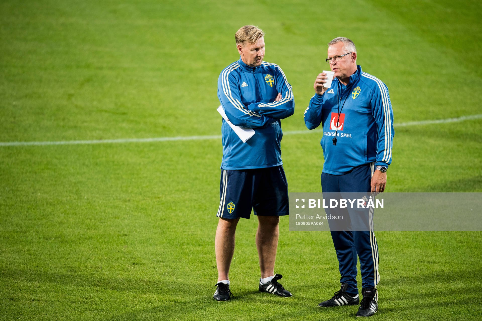 Head coach Janne Andersson and assistant coach Peter