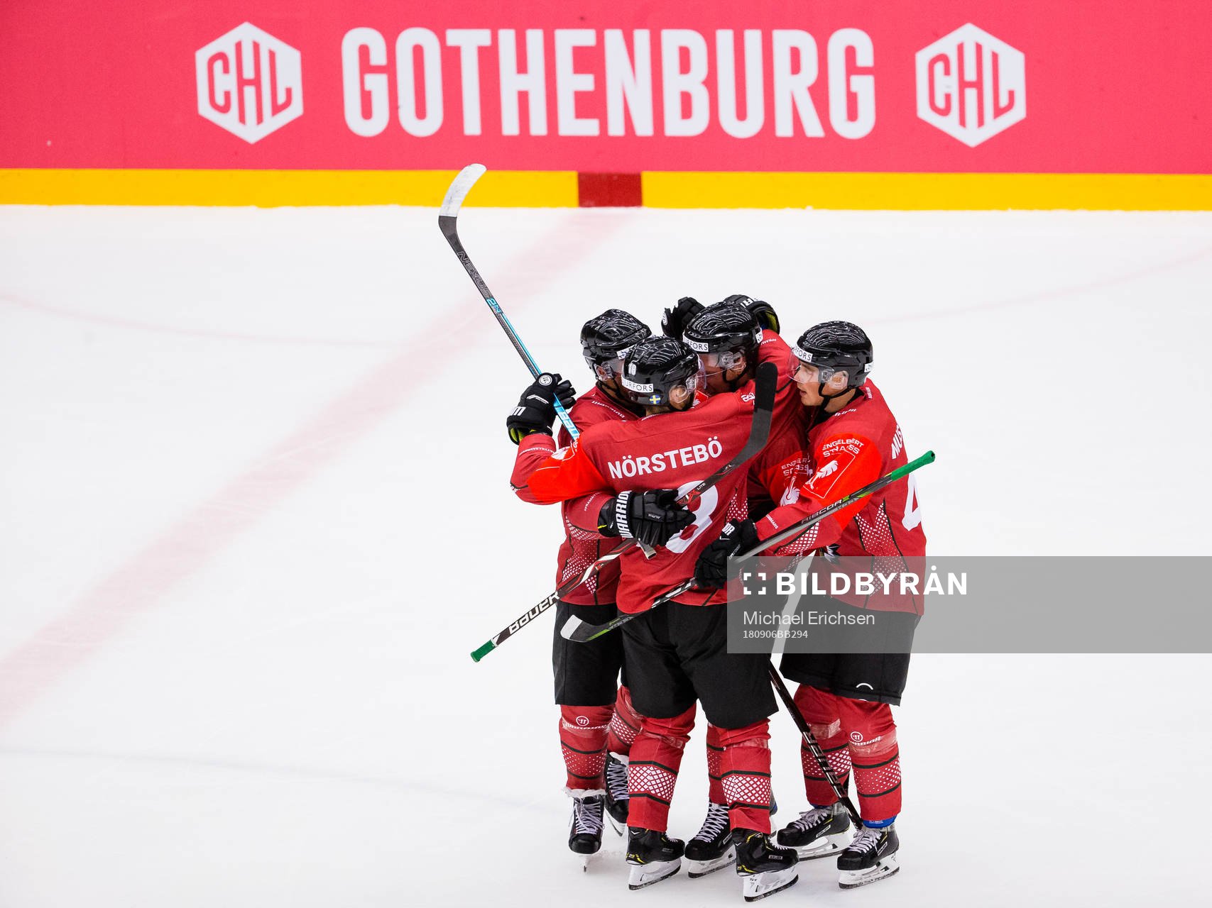 Viktor Ekbom celebrates with team mates