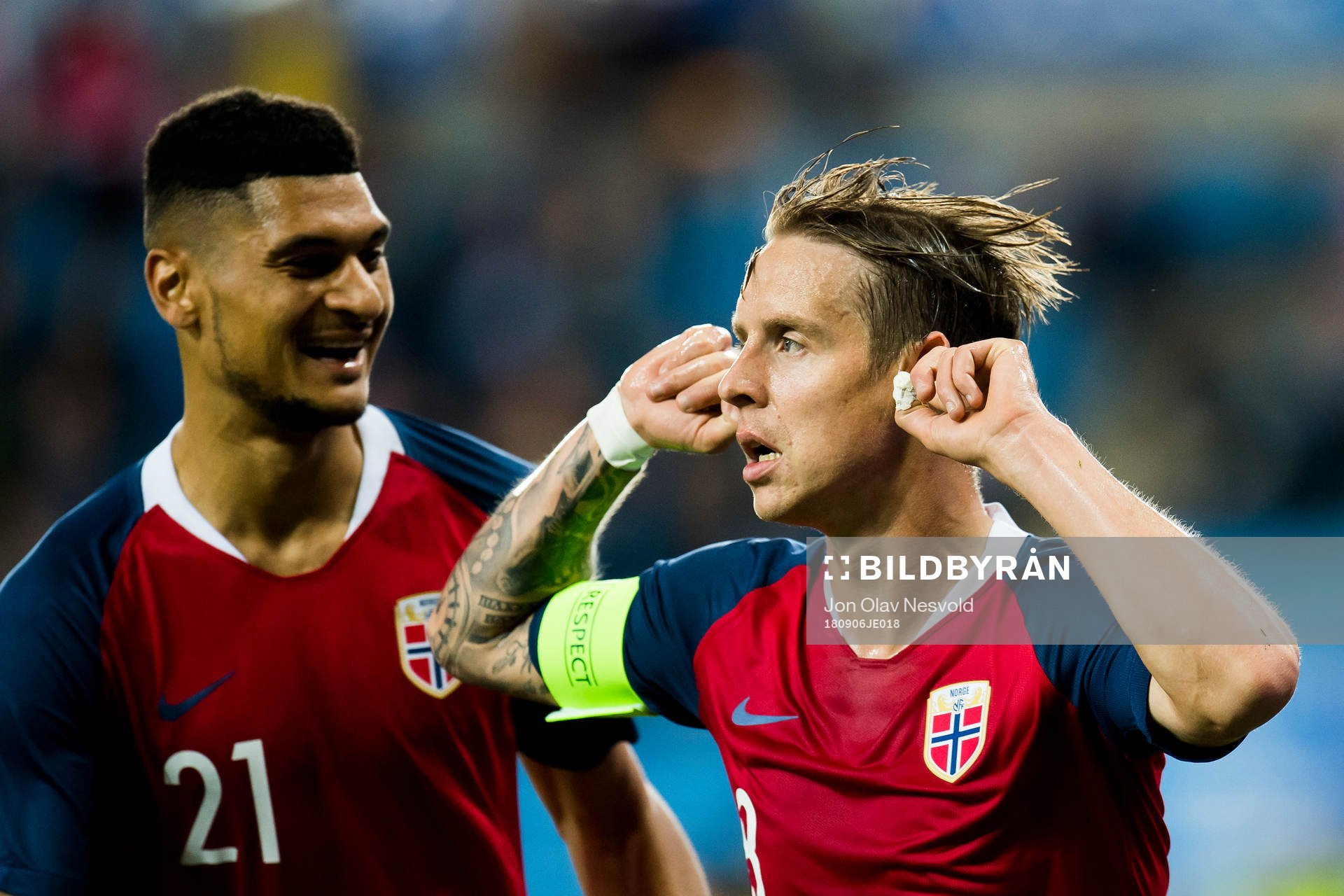 Stefan Johansen of Norway celebrates with Bjørn Maars Johnsen of Norway after scoring 1-0 during the Nations League match between Norway and Cyprus on September 6, 2018 in Oslo.