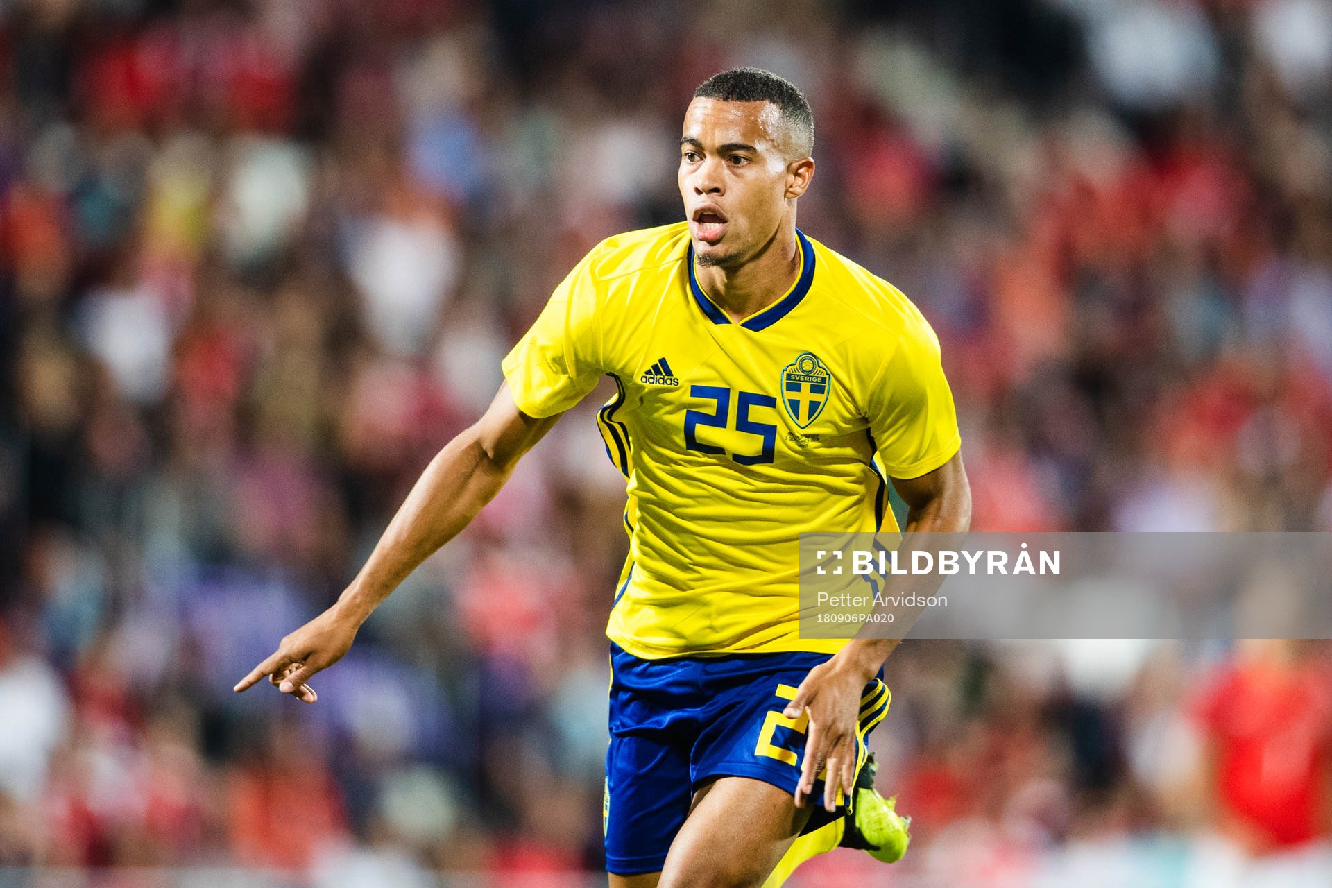 Robin Quaison of Sweden