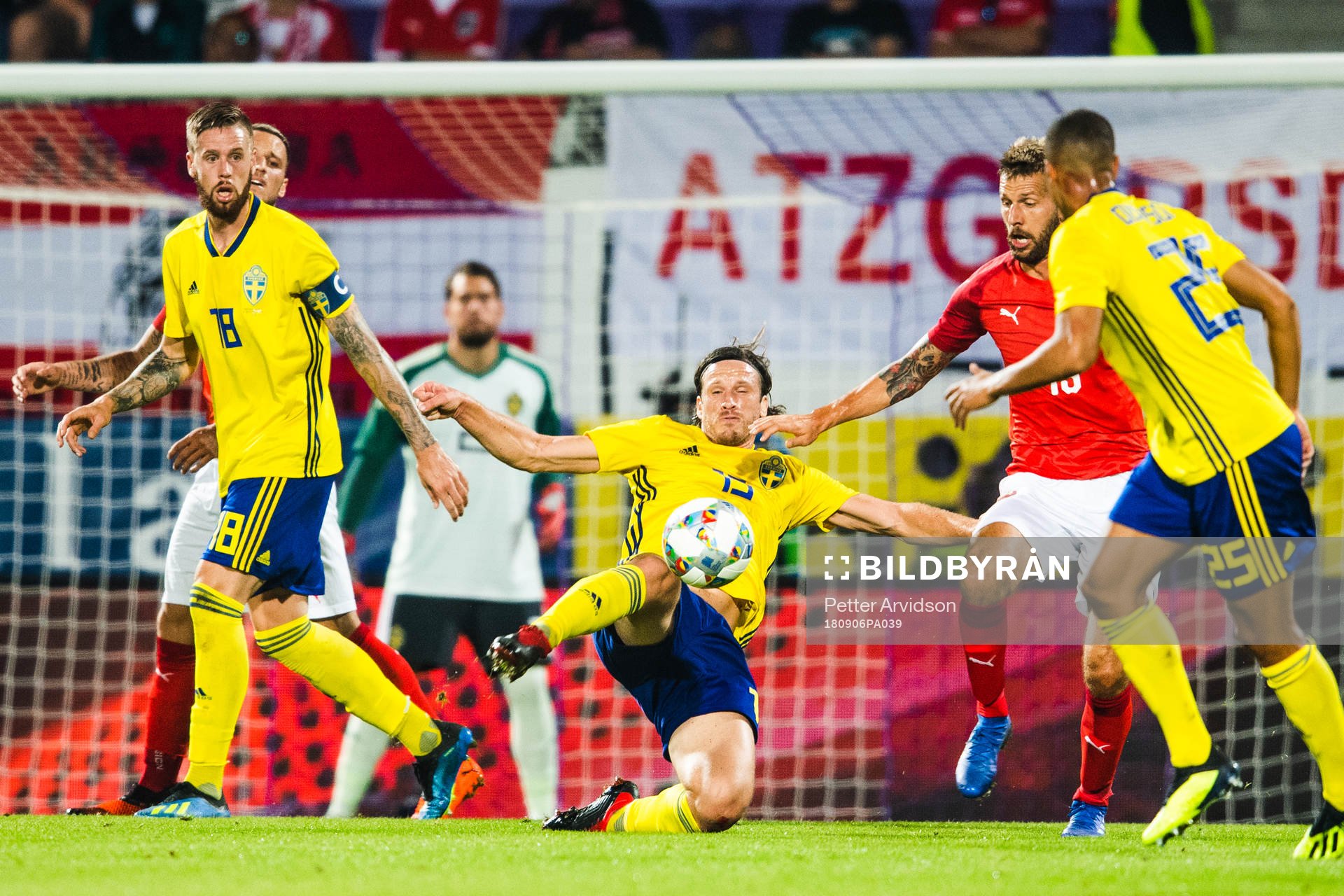 Pontus Jansson and Gustav Svensson competes for the ball