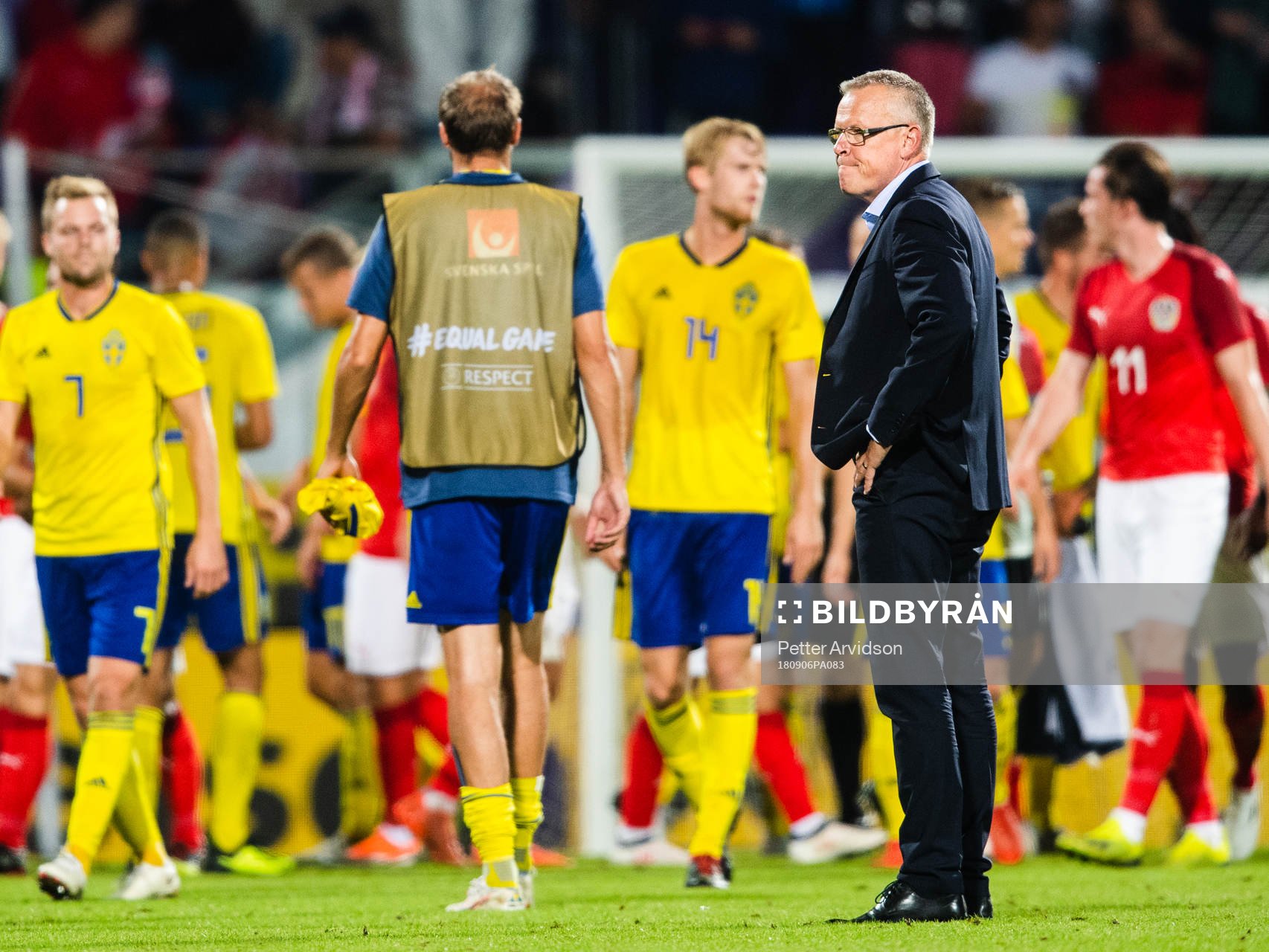 Head coach Janne Andersson of Sweden looks dejected