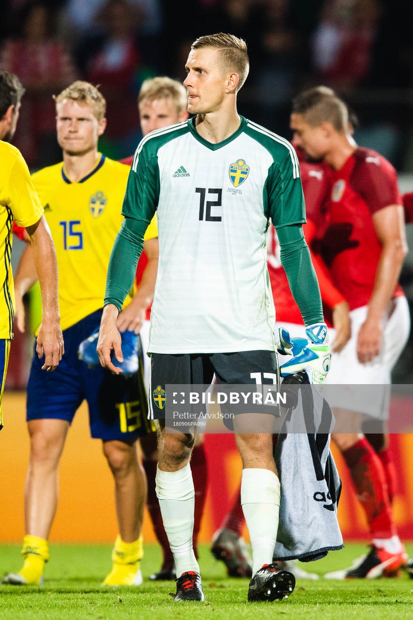 goalkeeper Karl-Johan Johnsson of Sweden looks dejected