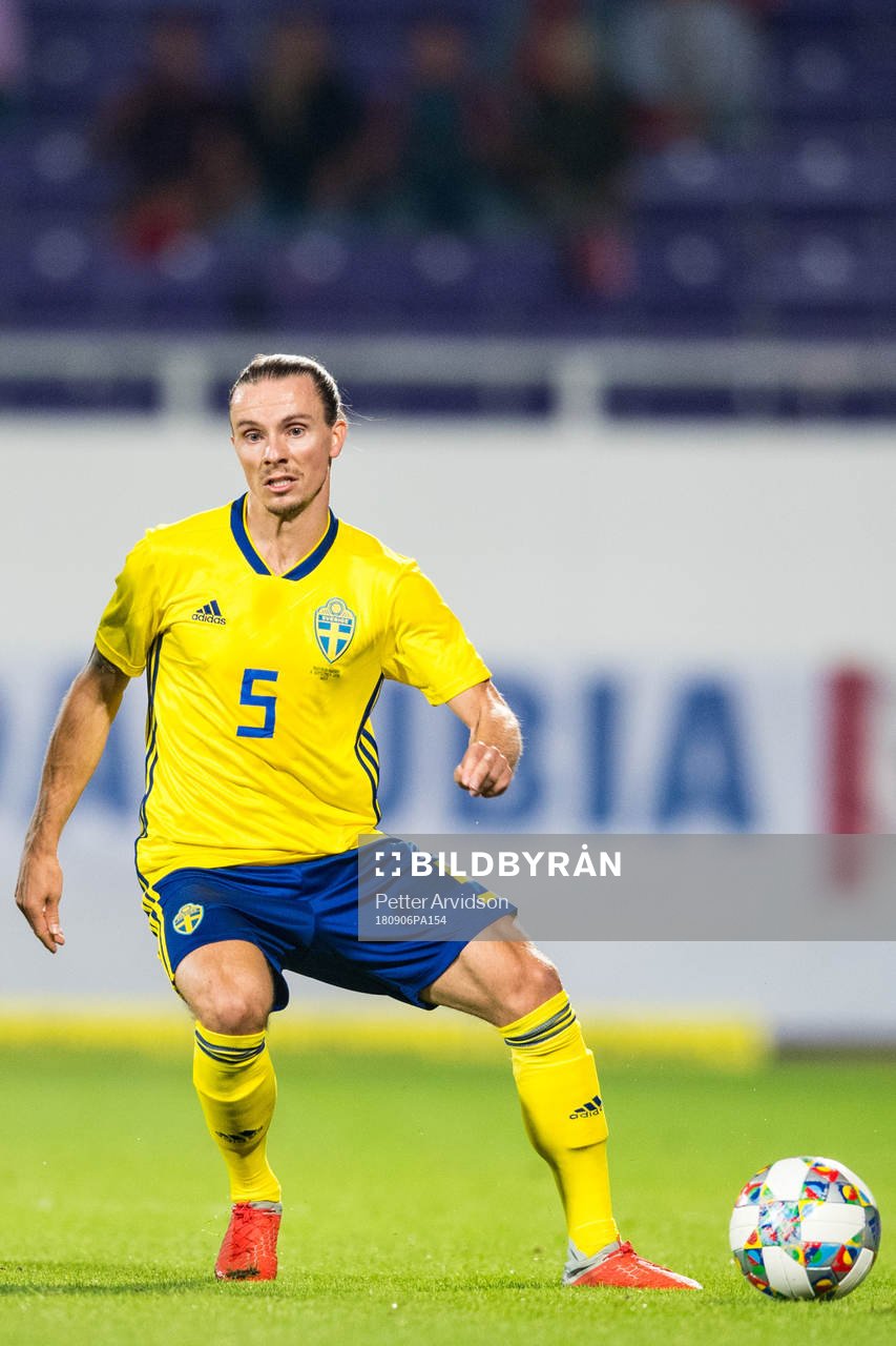 Niklas Hult of Sweden