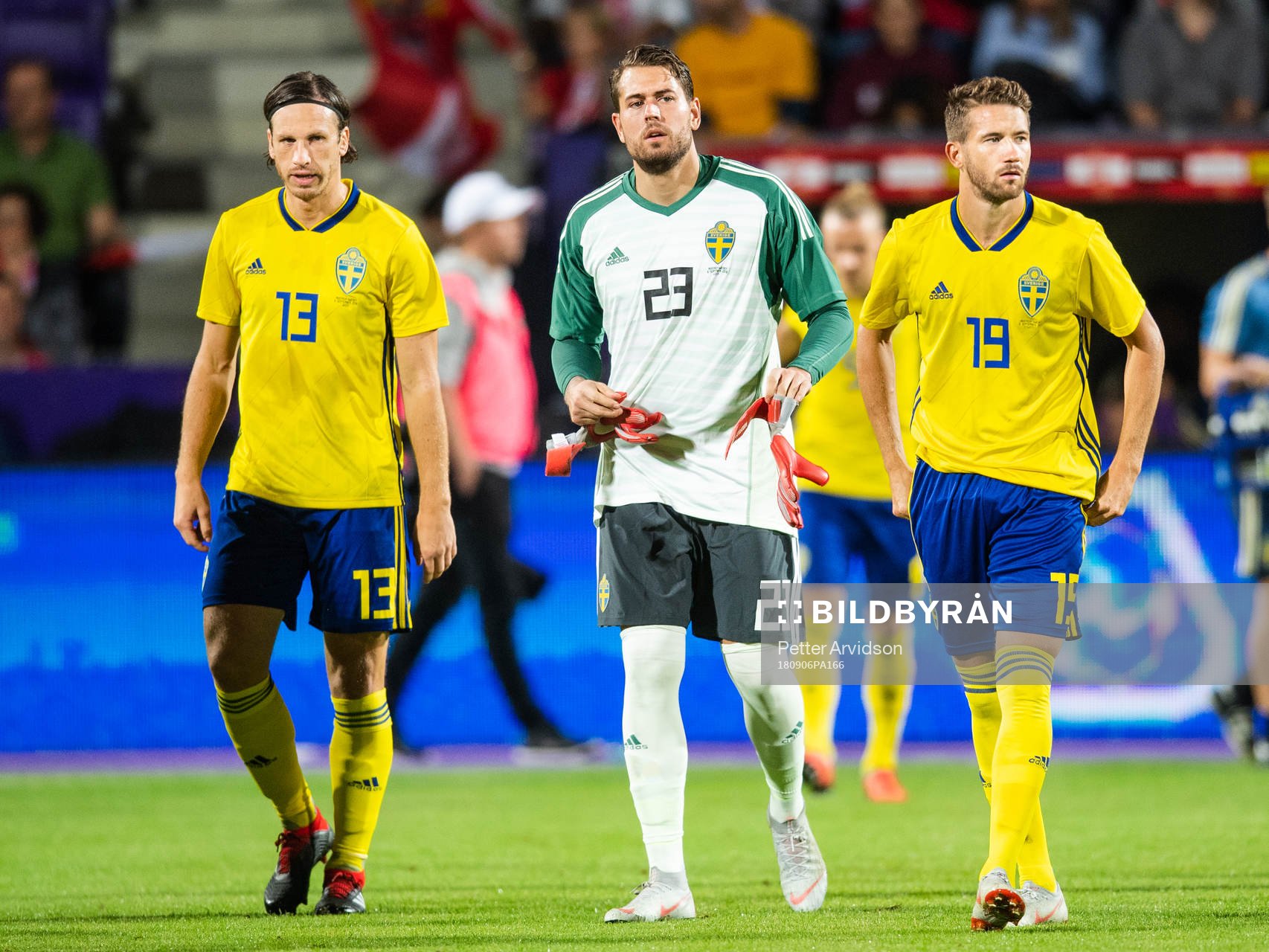 Gustav Svensson, goalkeeper Kristoffer Nordfeldt, and